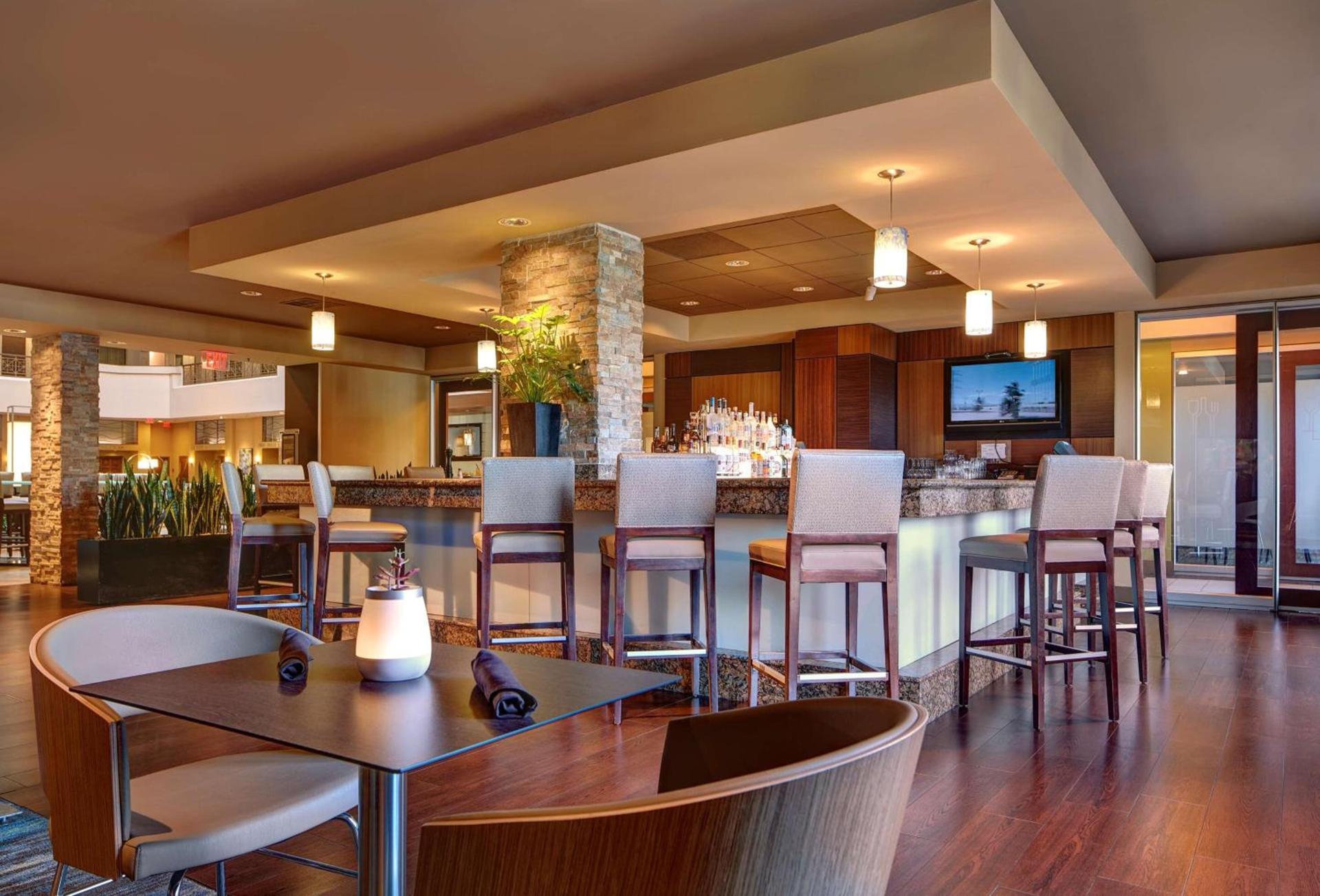 Embassy Suites by Hilton San Diego La Jolla photo 6