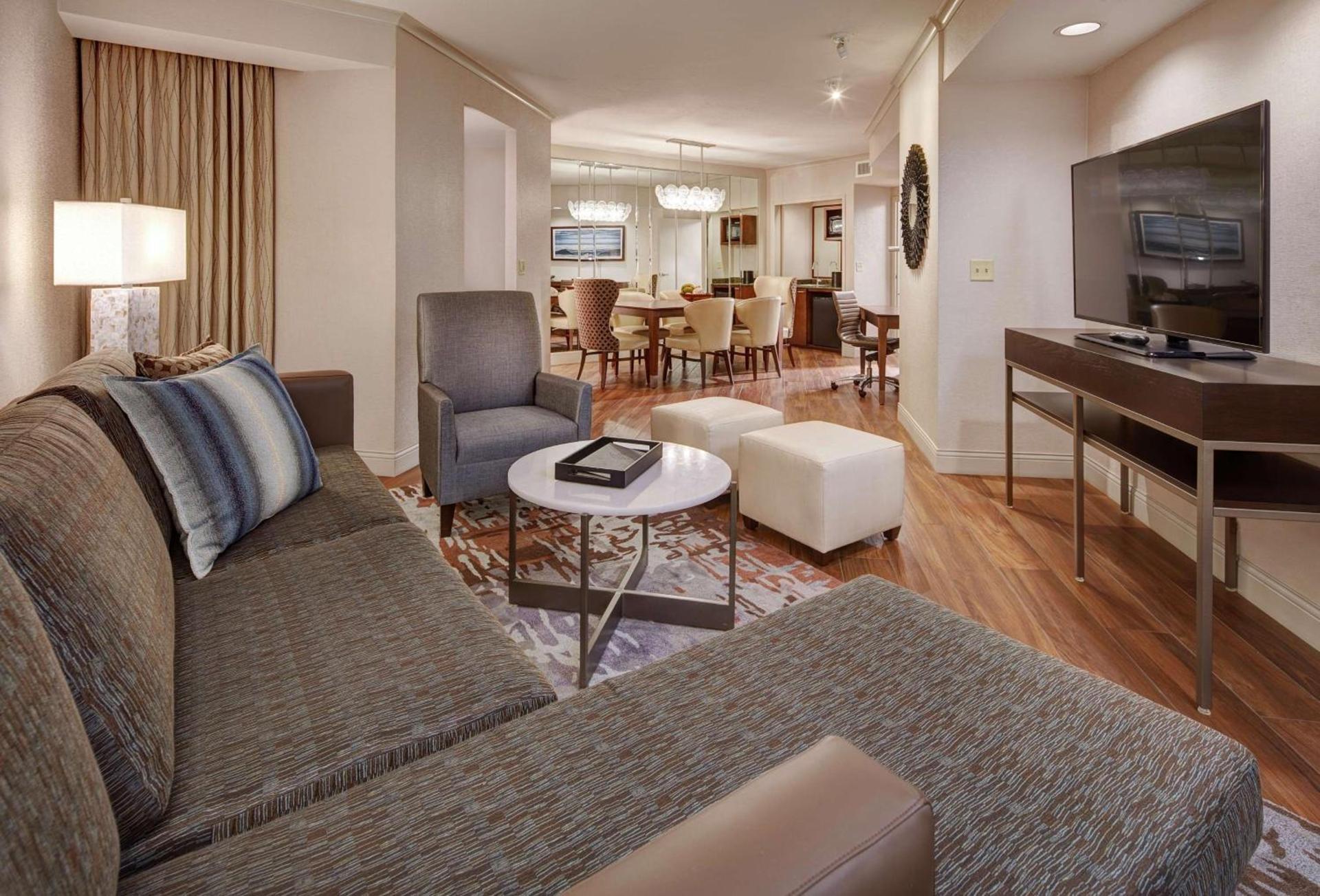 Embassy Suites by Hilton San Diego La Jolla photo 20