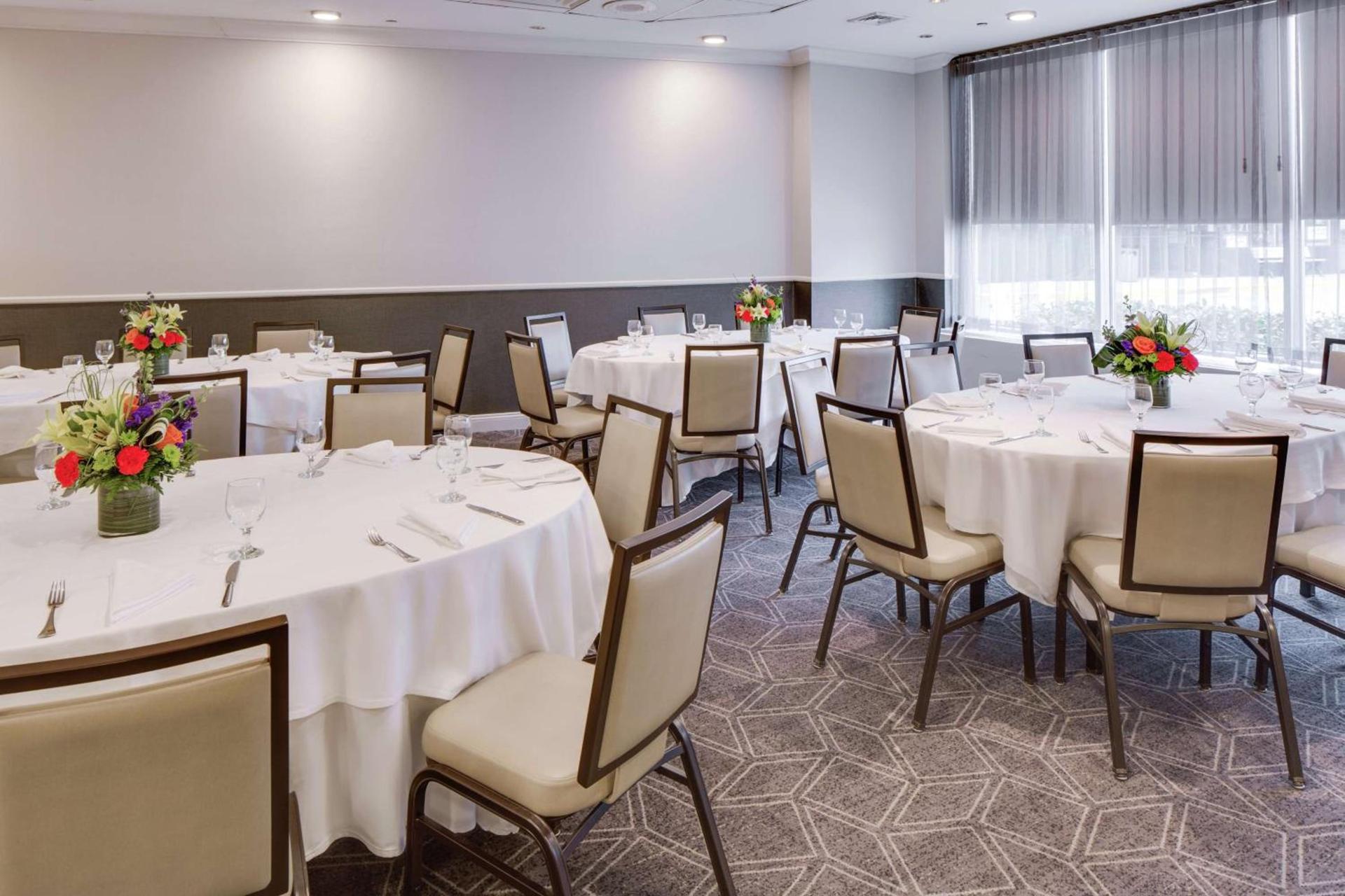 Hilton Newark Airport photo 27