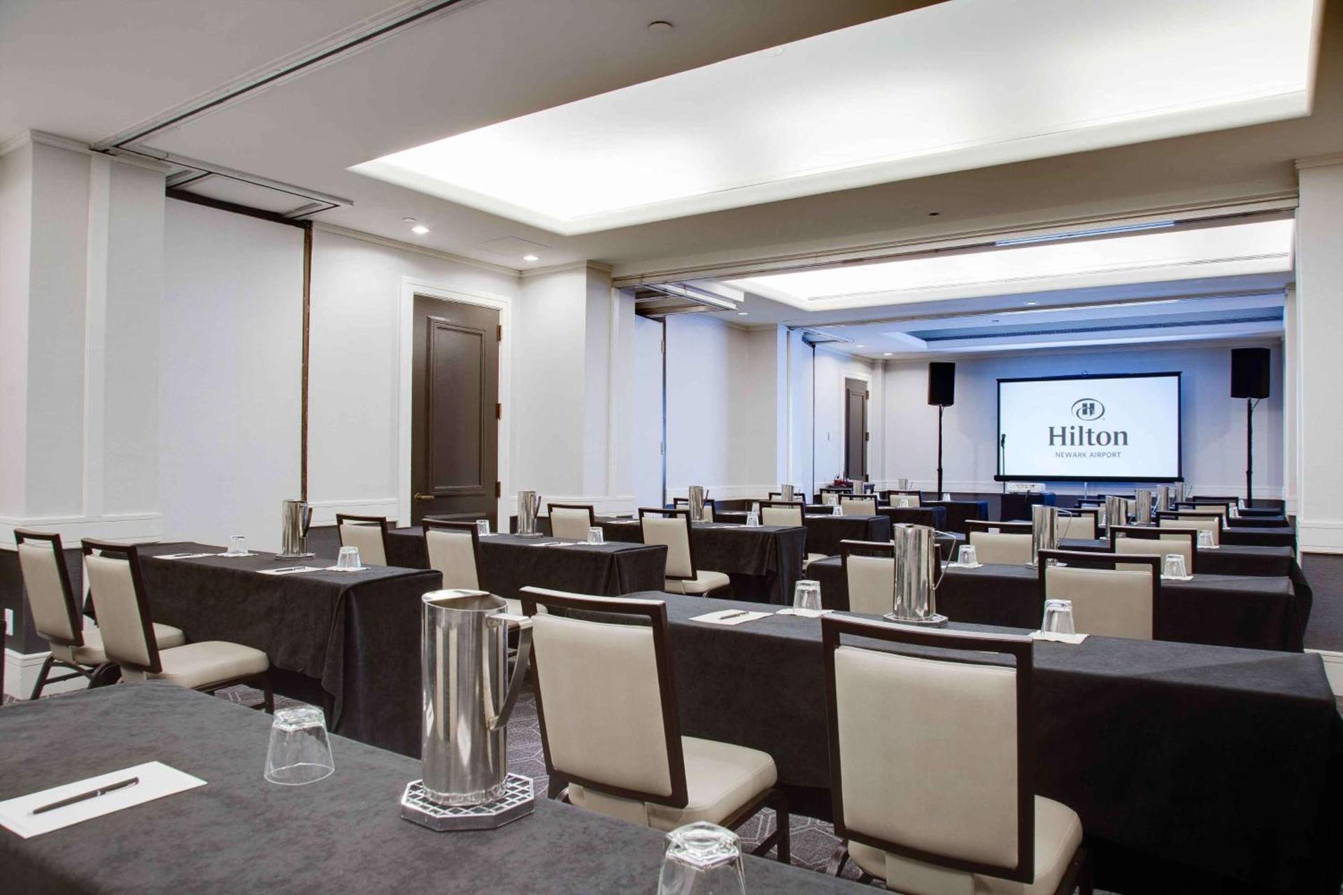 Hilton Newark Airport photo 36