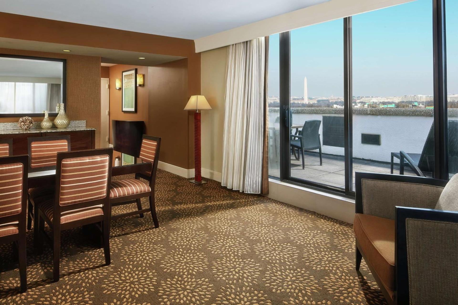 DoubleTree by Hilton Washington DC – Crystal City photo 19