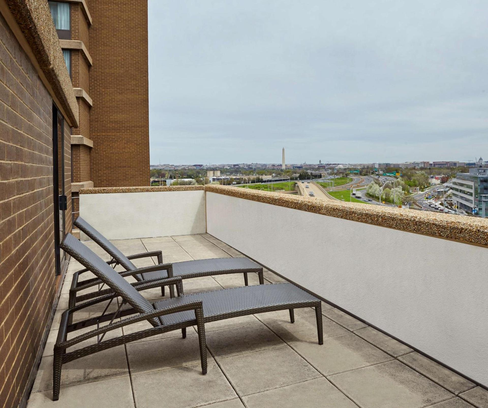DoubleTree by Hilton Washington DC – Crystal City photo 30