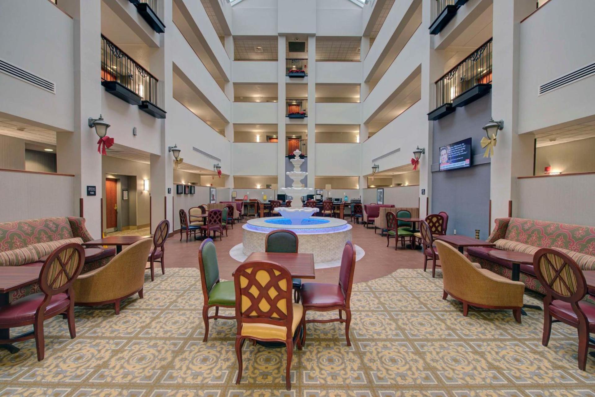Hampton Inn & Suites By Hilton - Rockville Centre photo 14