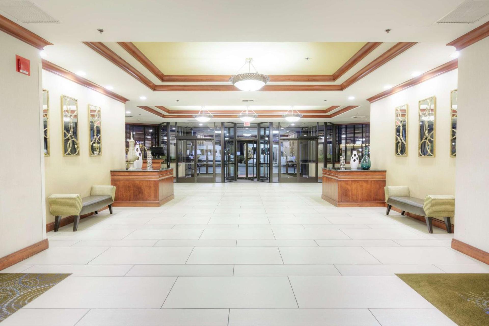 DoubleTree by Hilton Spokane City Center photo 6