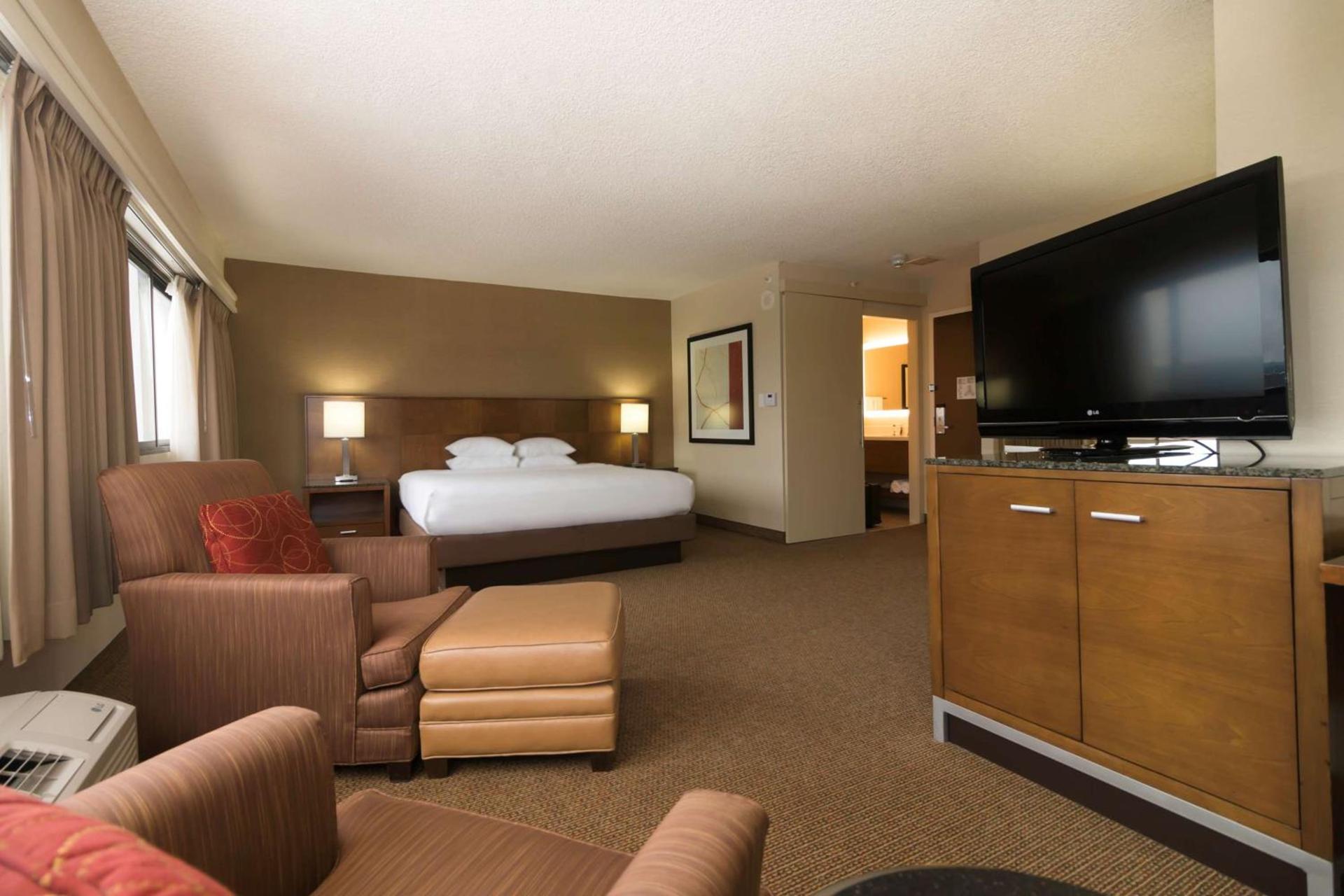 DoubleTree by Hilton Spokane City Center photo 61