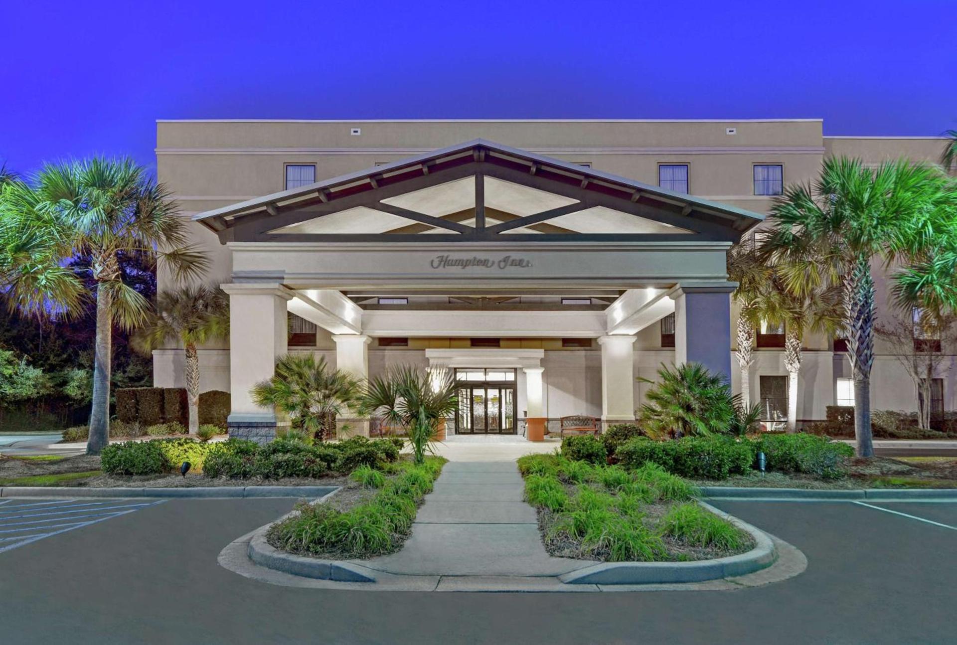 Hampton Inn Charleston-Daniel Island photo 1