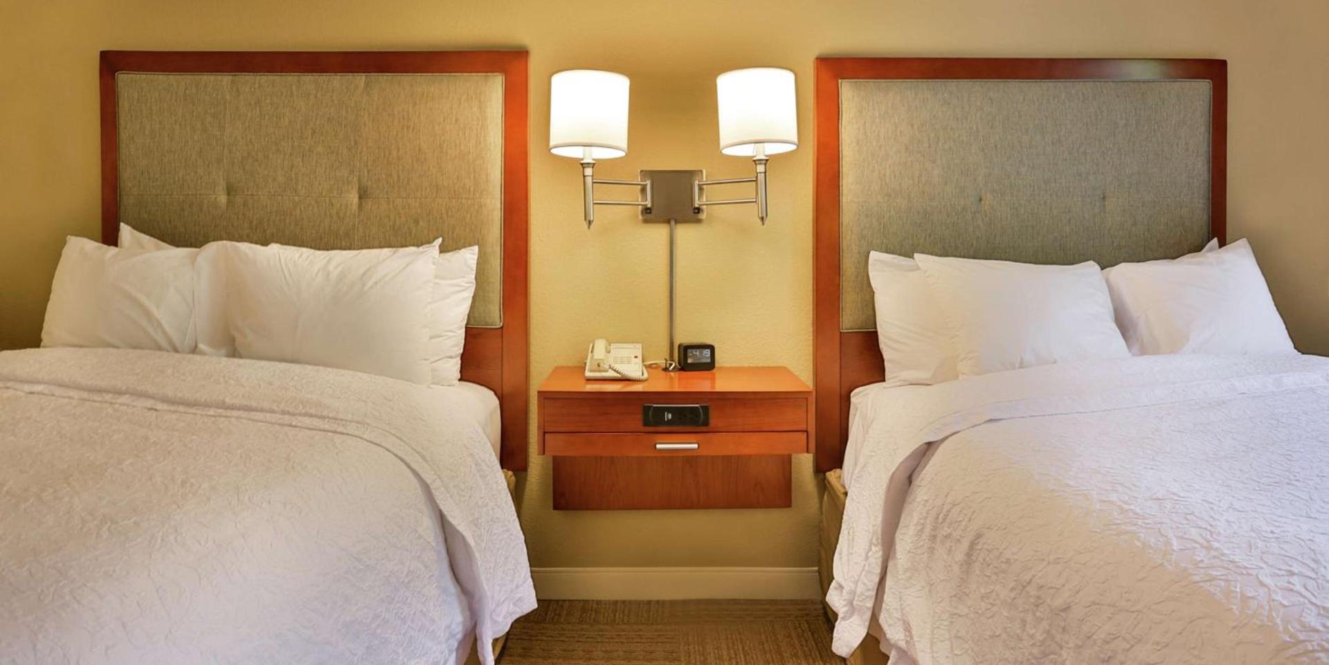 Hampton Inn Charleston-Daniel Island photo 16