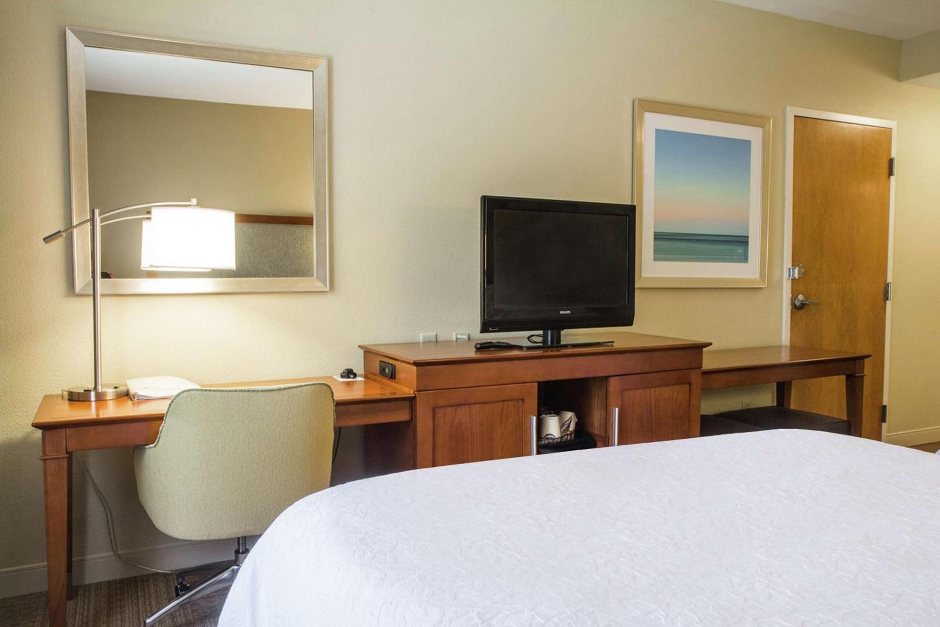 Hampton Inn Charleston-Daniel Island photo 15