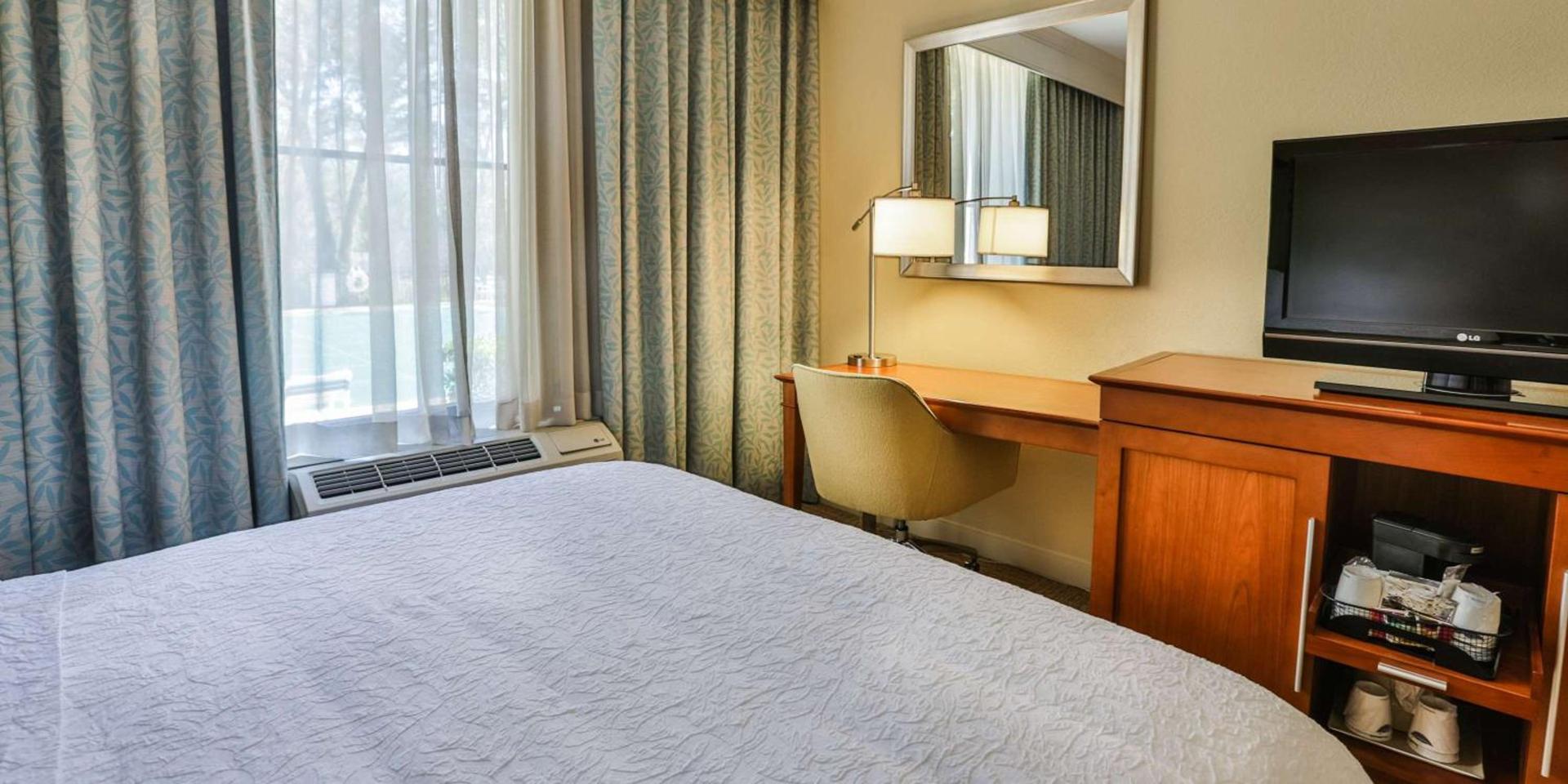 Hampton Inn Charleston-Daniel Island photo 28
