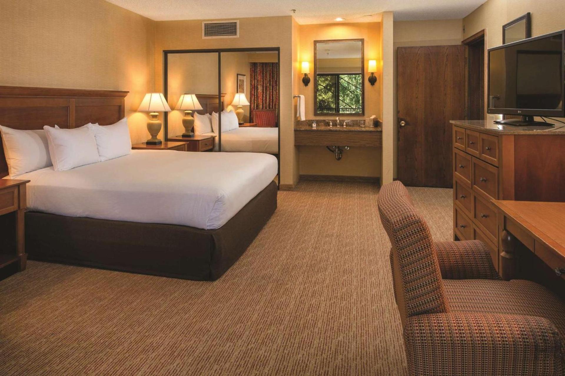 DoubleTree by Hilton Seattle Airport photo 14
