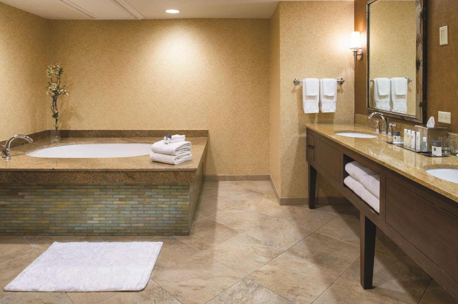 DoubleTree by Hilton Seattle Airport photo 15