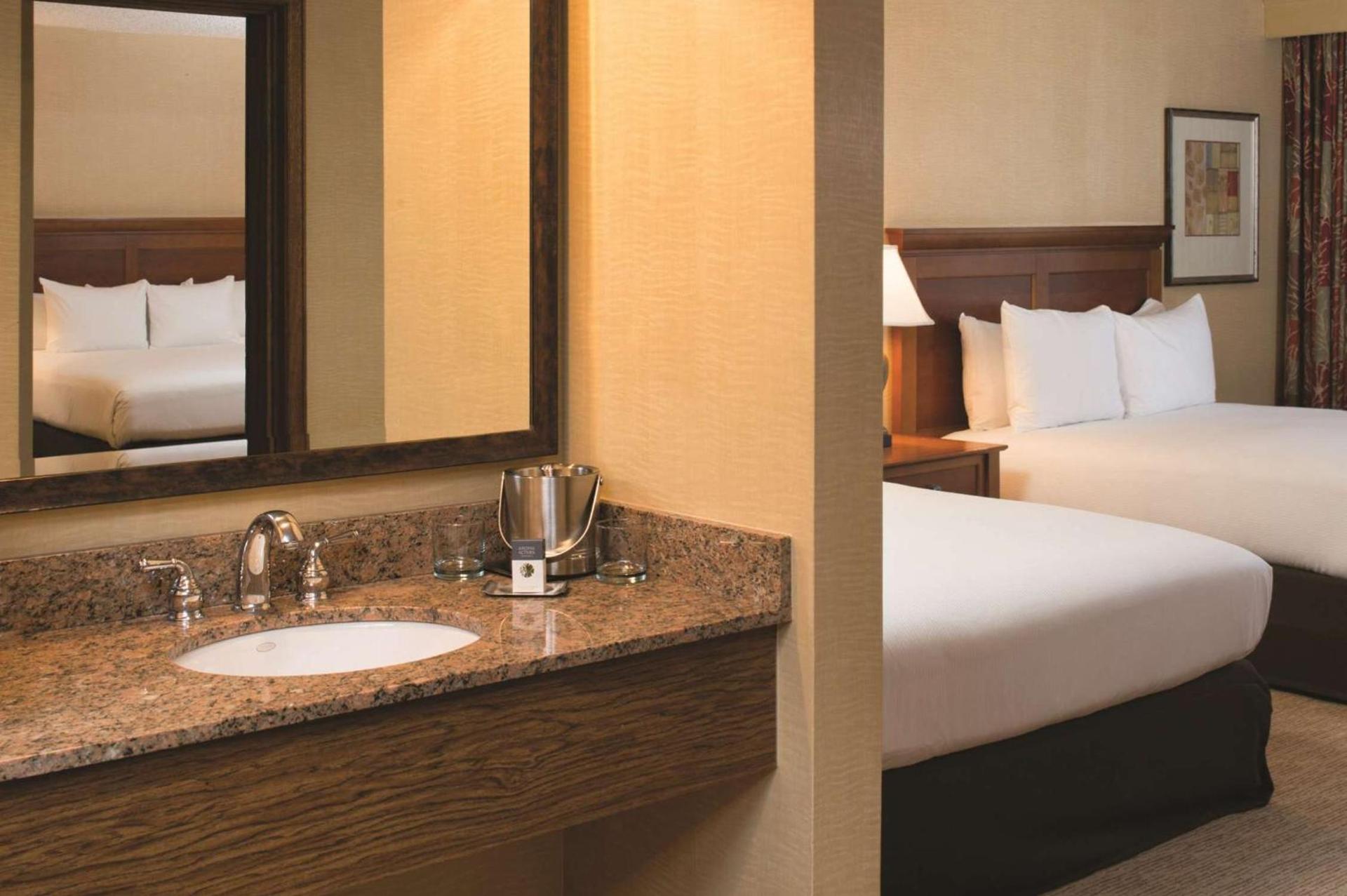 DoubleTree by Hilton Seattle Airport photo 26