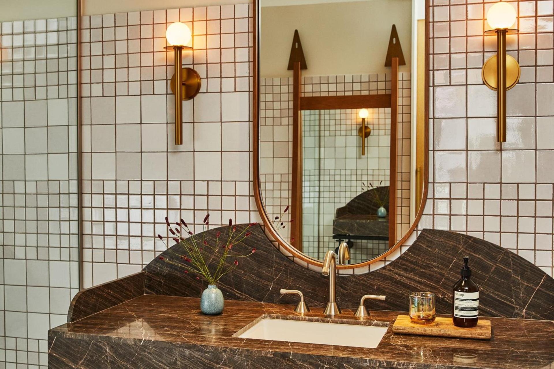 Downtown Los Angeles Proper Hotel, a Member of Design Hotels photo 89