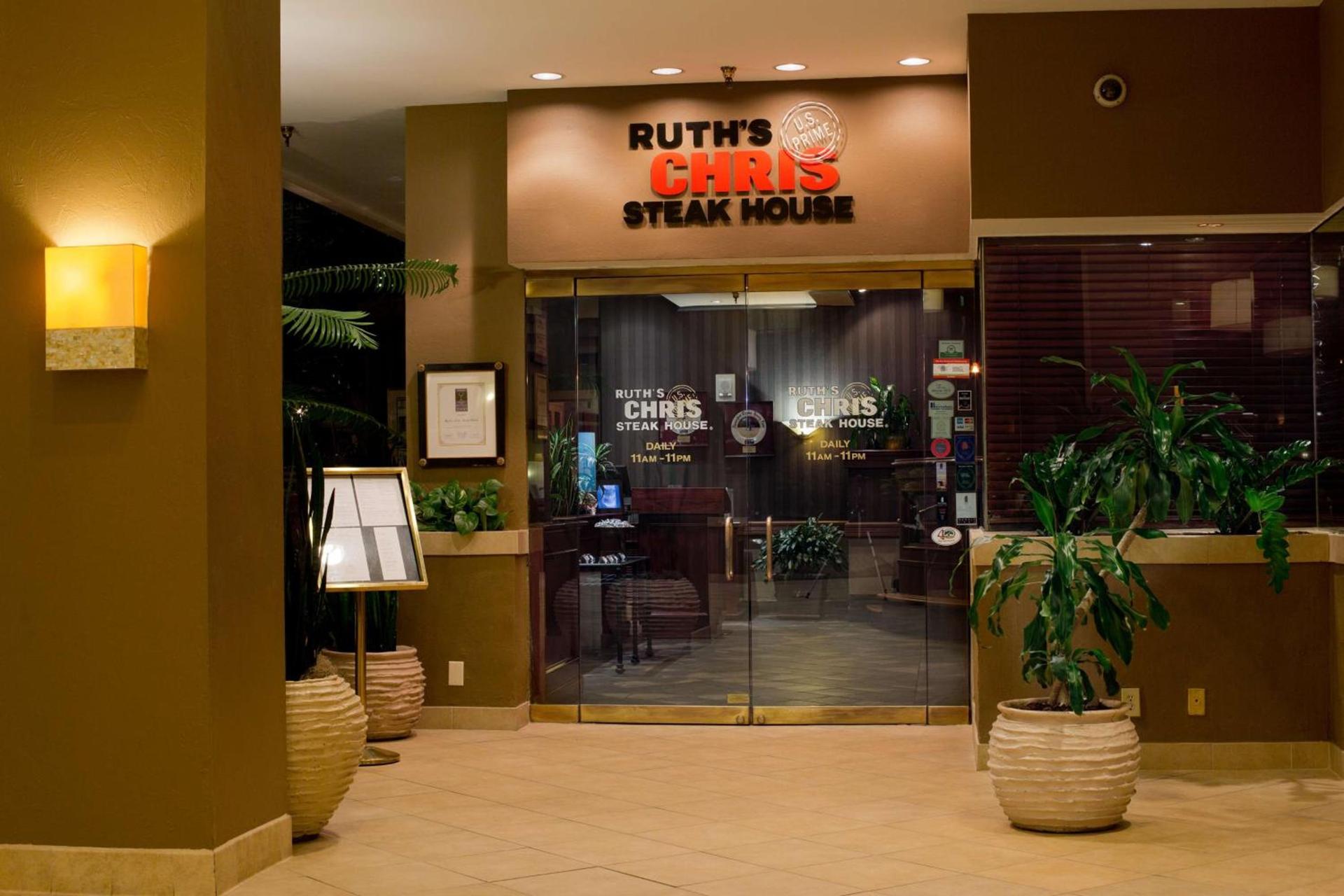 Embassy Suites Birmingham photo 16