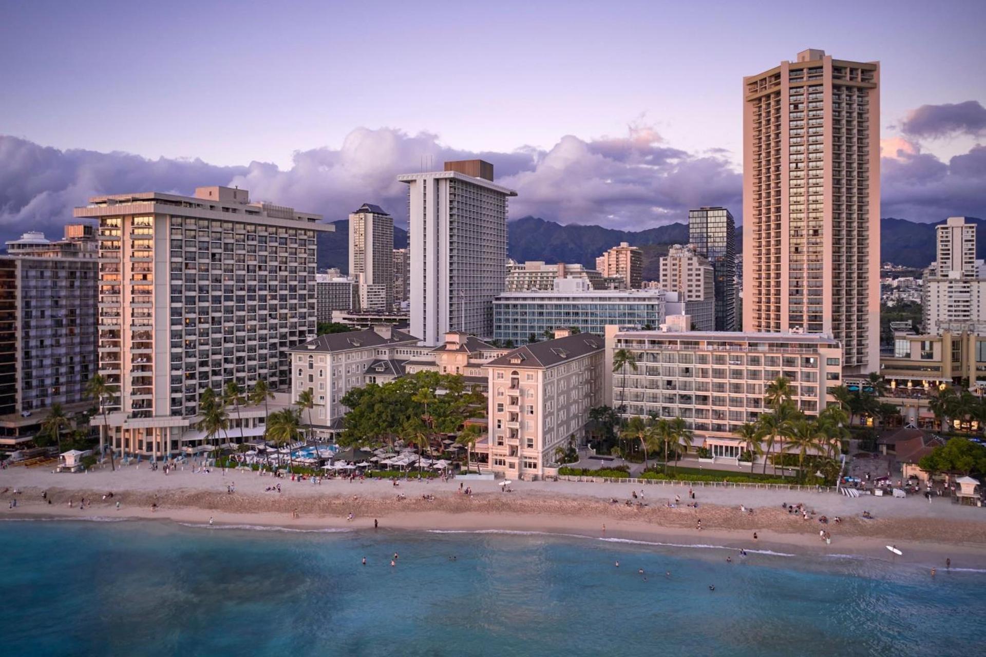 Moana Surfrider, A Westin Resort & Spa, Waikiki Beach photo 5