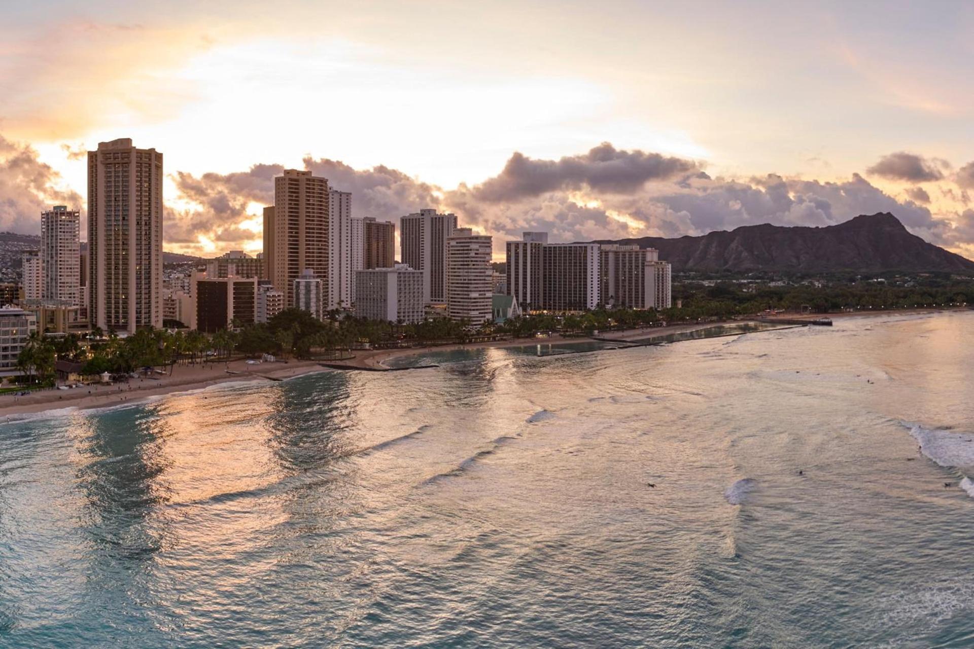 Moana Surfrider, A Westin Resort & Spa, Waikiki Beach photo 17