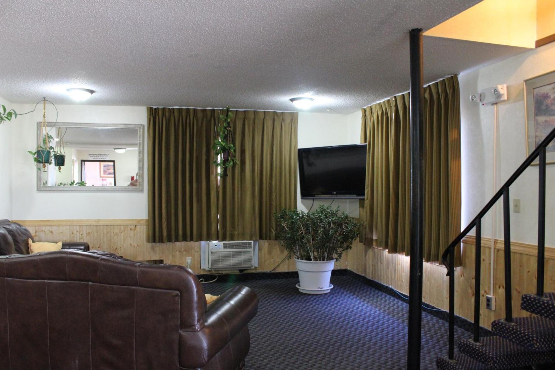 East Grand Inn Grand Forks ND I 29 photo 23