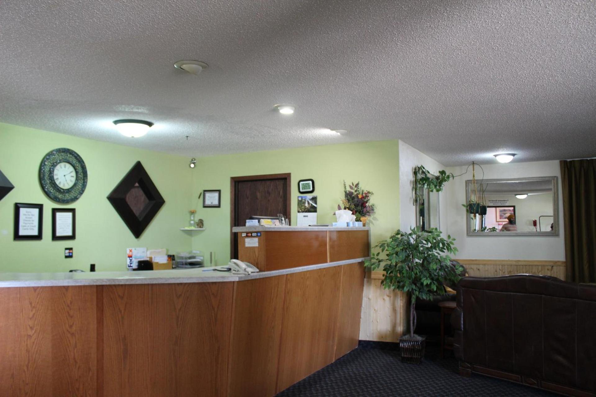 East Grand Inn Grand Forks ND I 29 photo 24