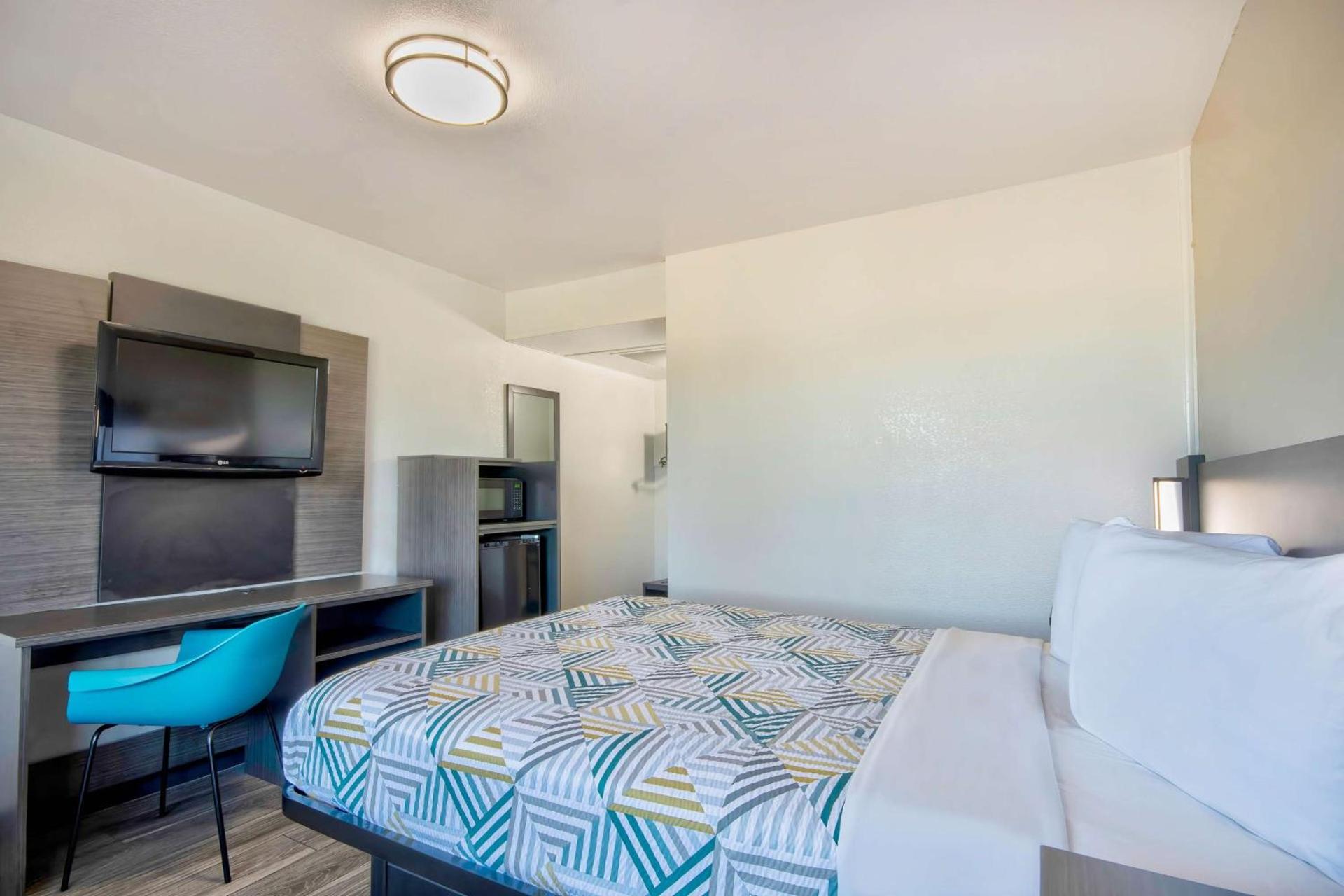Motel 6-Russellville, AR photo 20