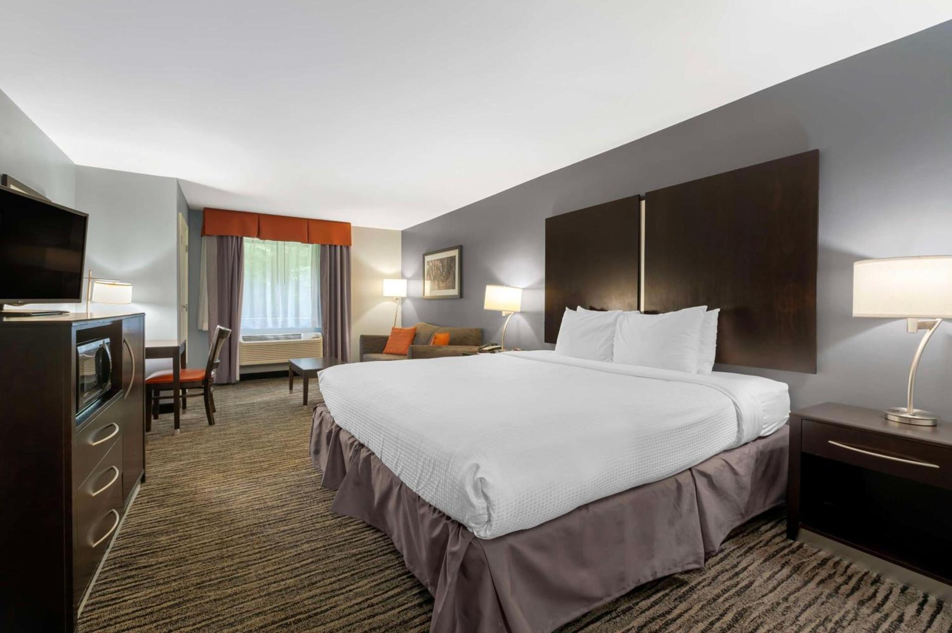 Best Western University Inn at Valparaiso photo 34