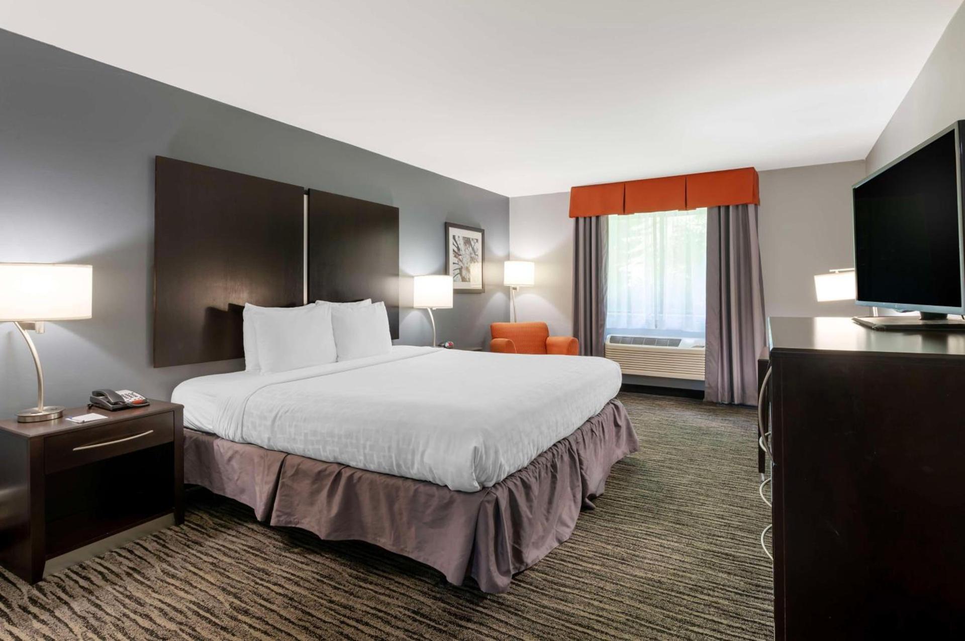 Best Western University Inn at Valparaiso photo 17