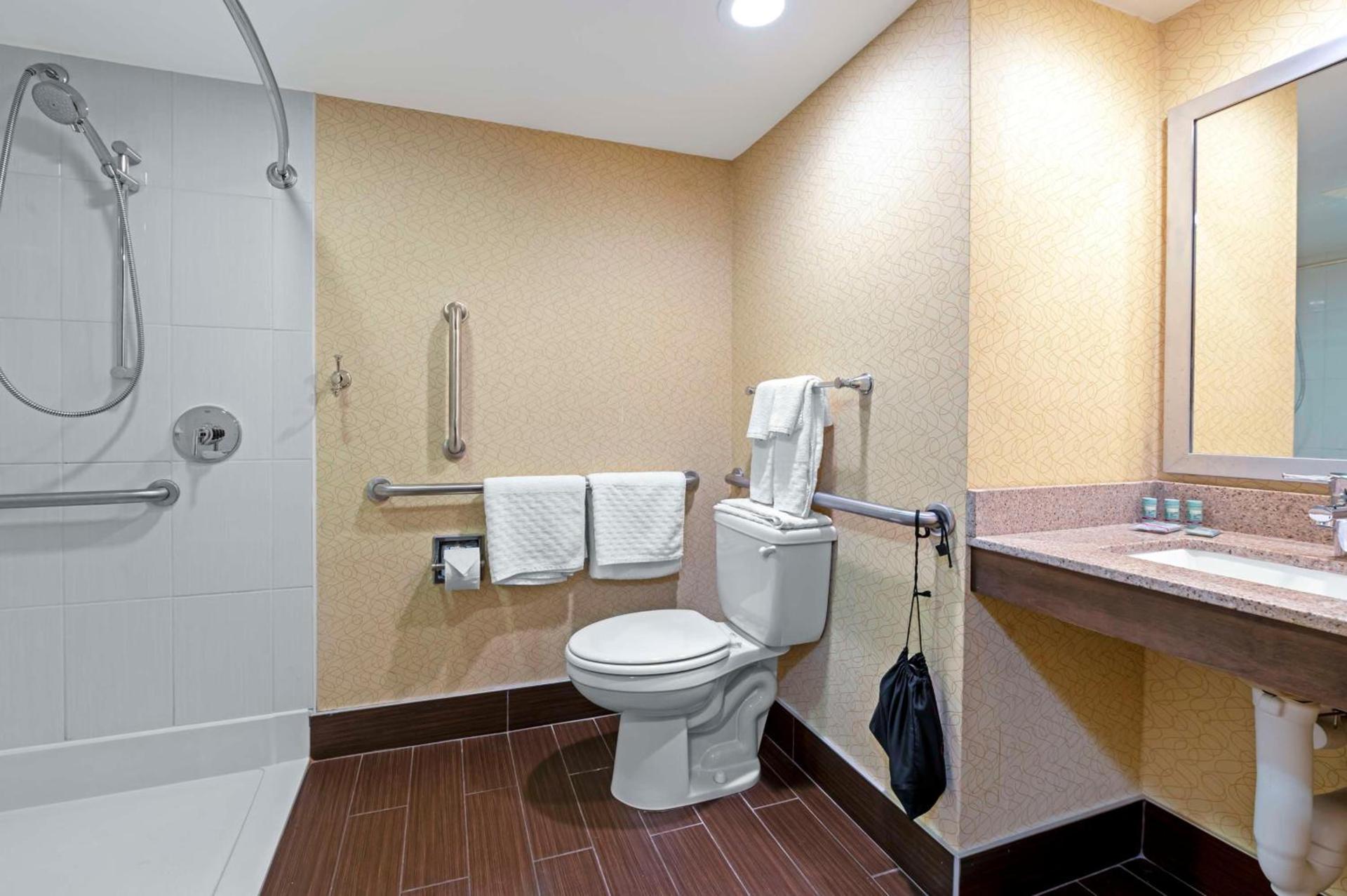 Best Western University Inn at Valparaiso photo 24