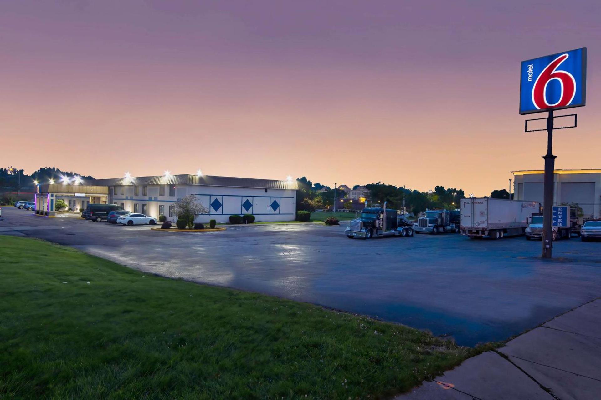 Motel 6-Springfield, OH photo 2