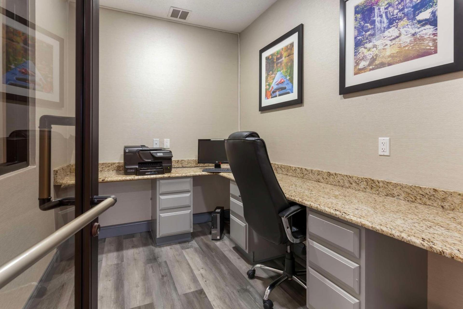 Best Western Sycamore Inn photo 24