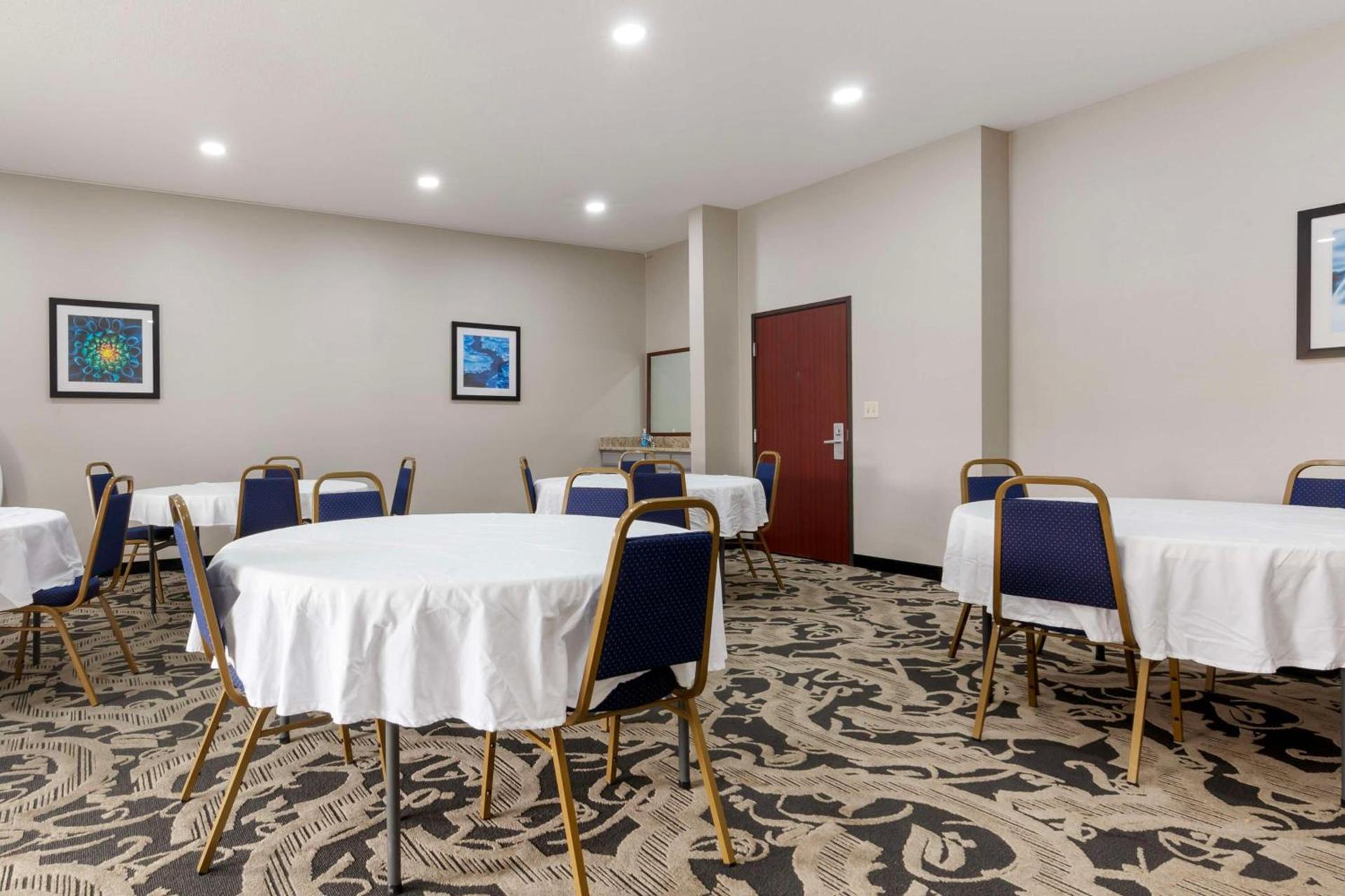 Best Western Sycamore Inn photo 25