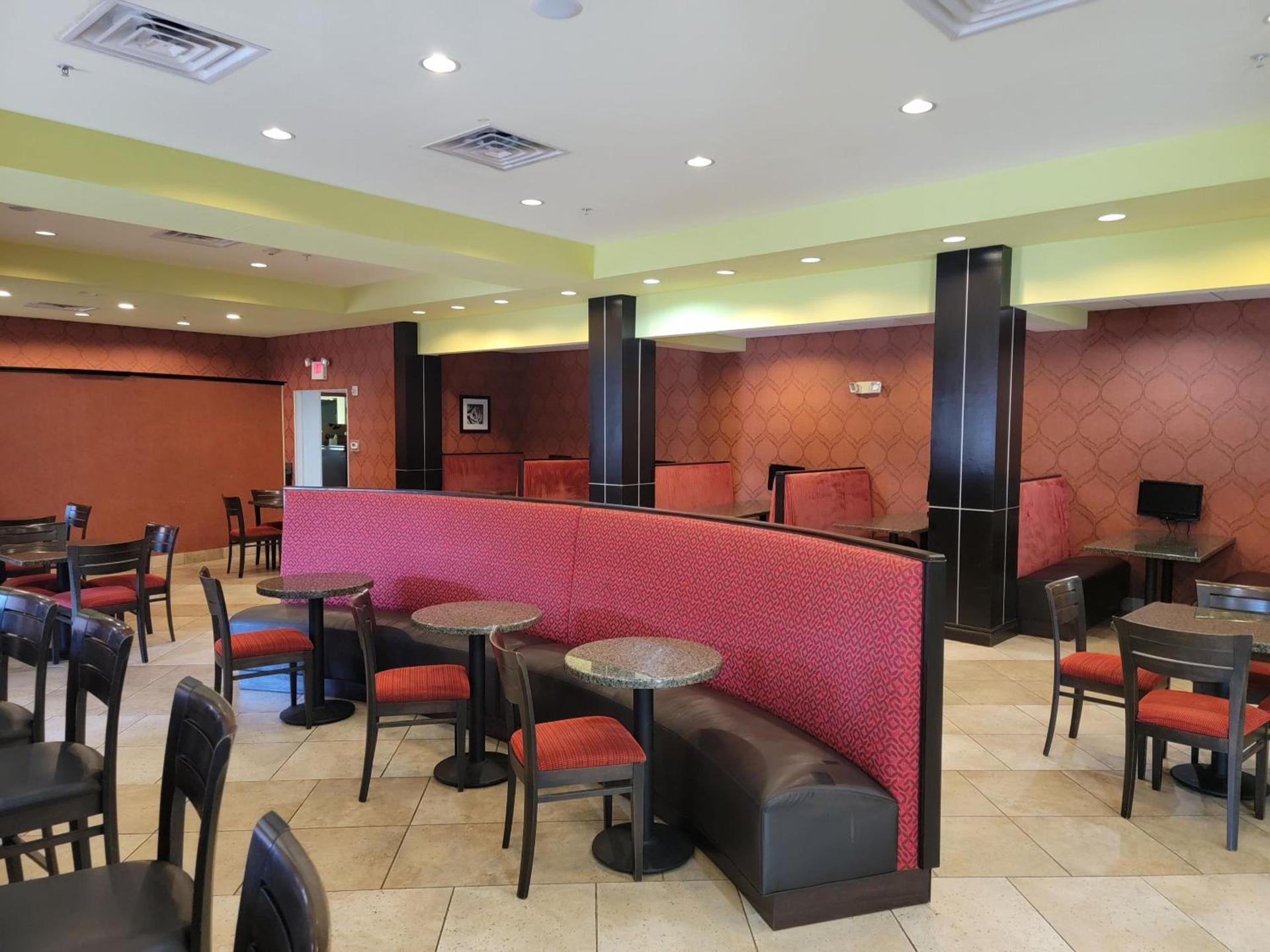 Holiday Inn Garland by IHG photo 40