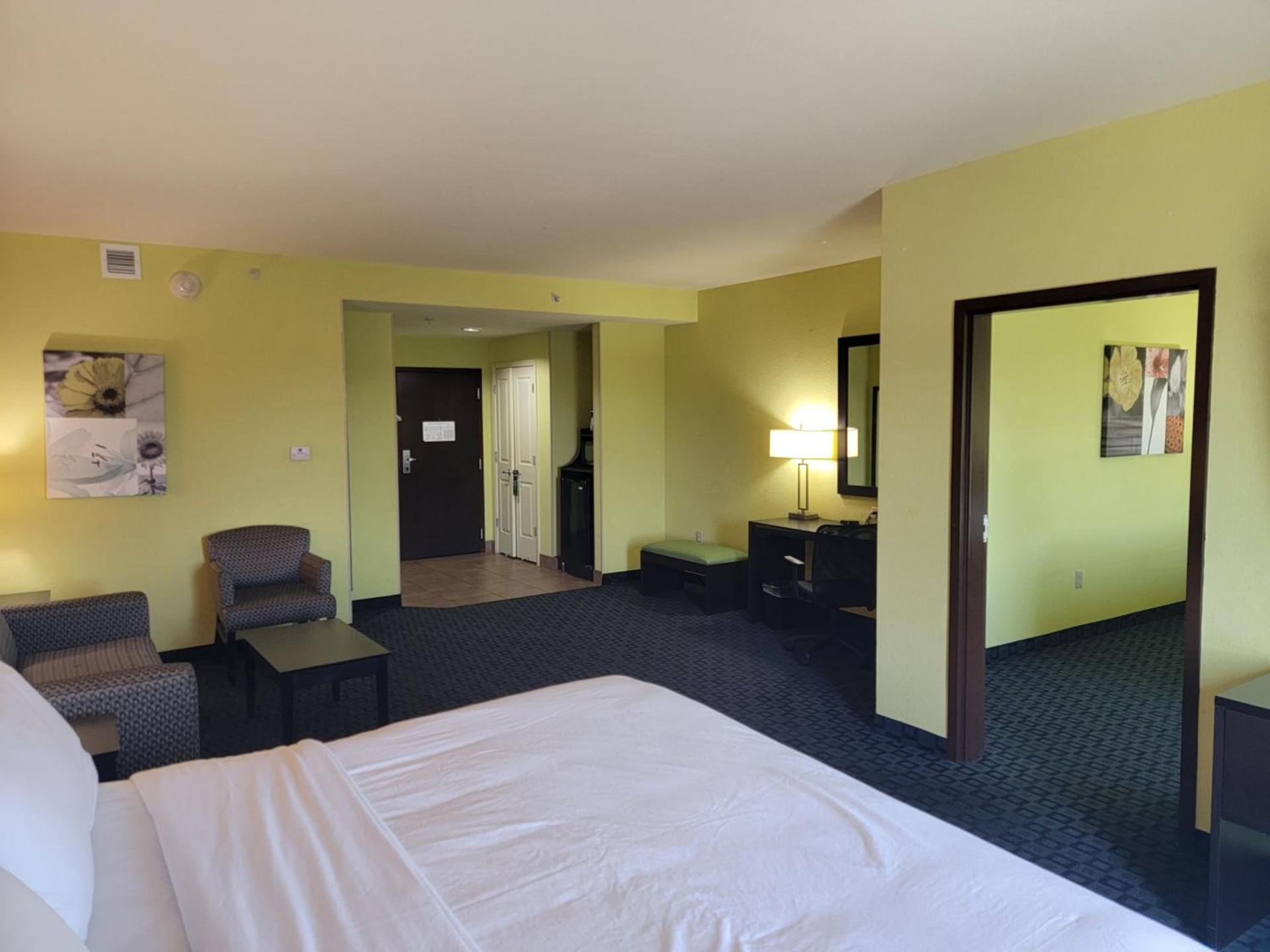 Holiday Inn Garland by IHG photo 44