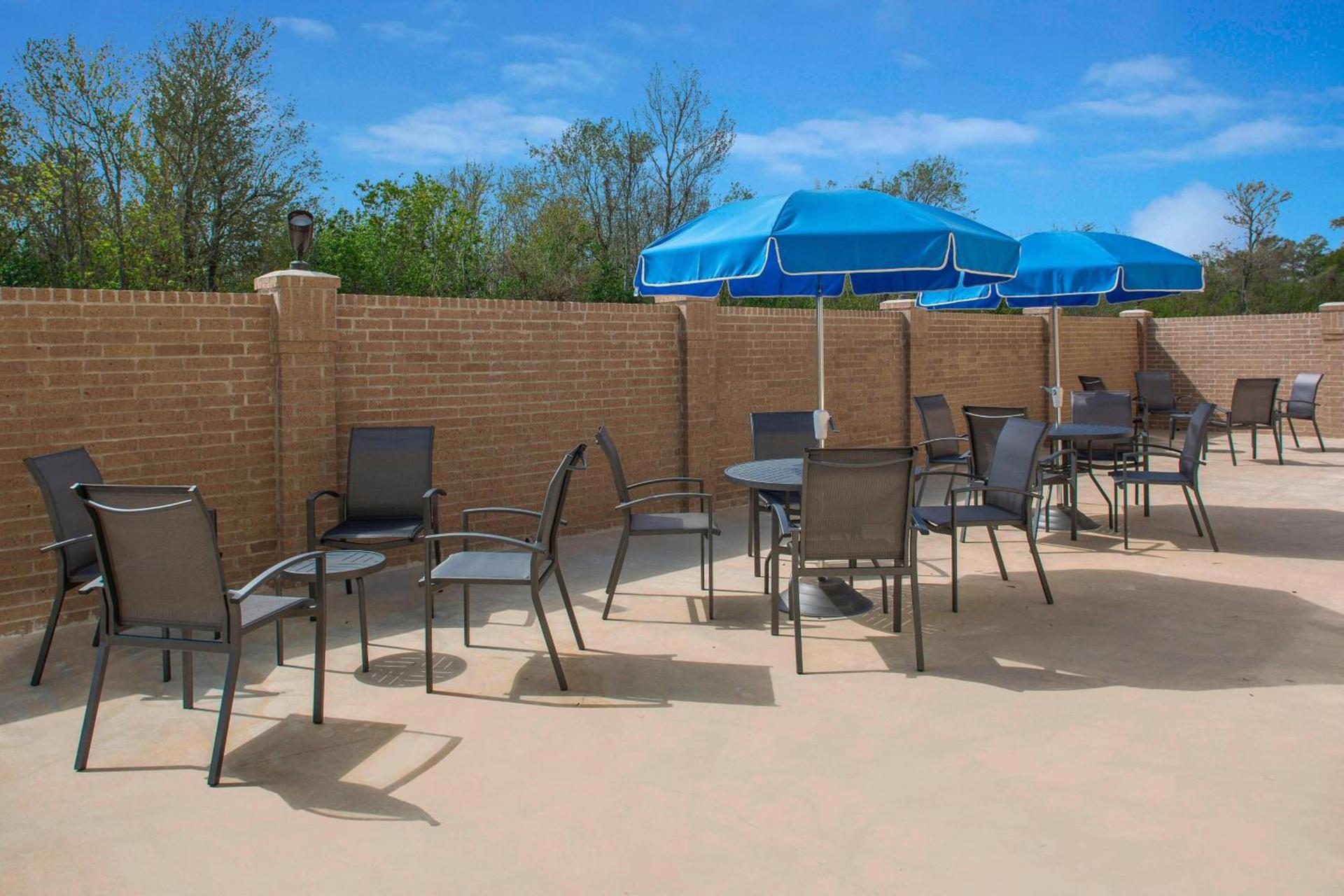 Fairfield Inn & Suites by Marriott Cut Off-Galliano photo 3
