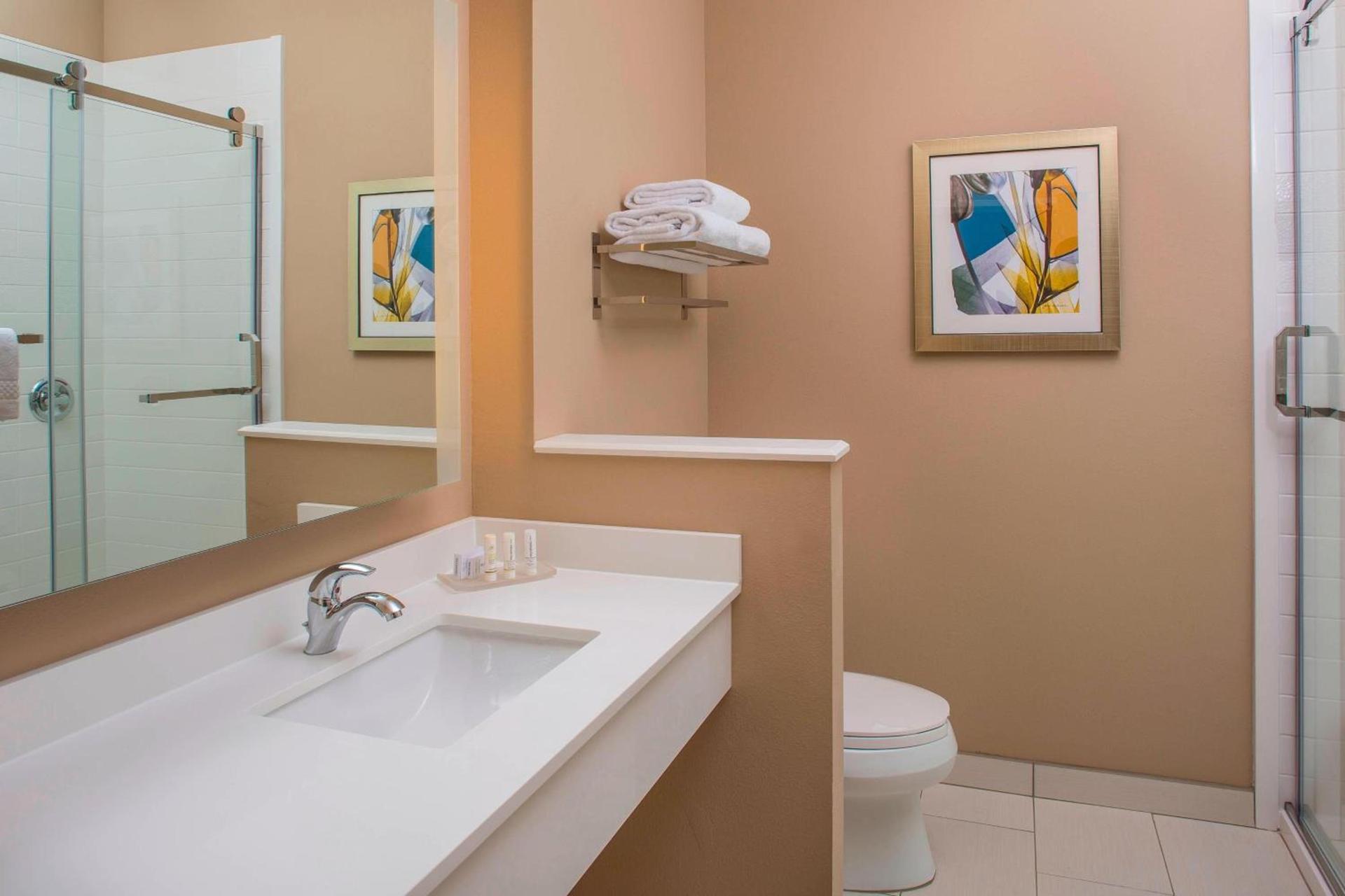 Fairfield Inn & Suites by Marriott Cut Off-Galliano photo 6