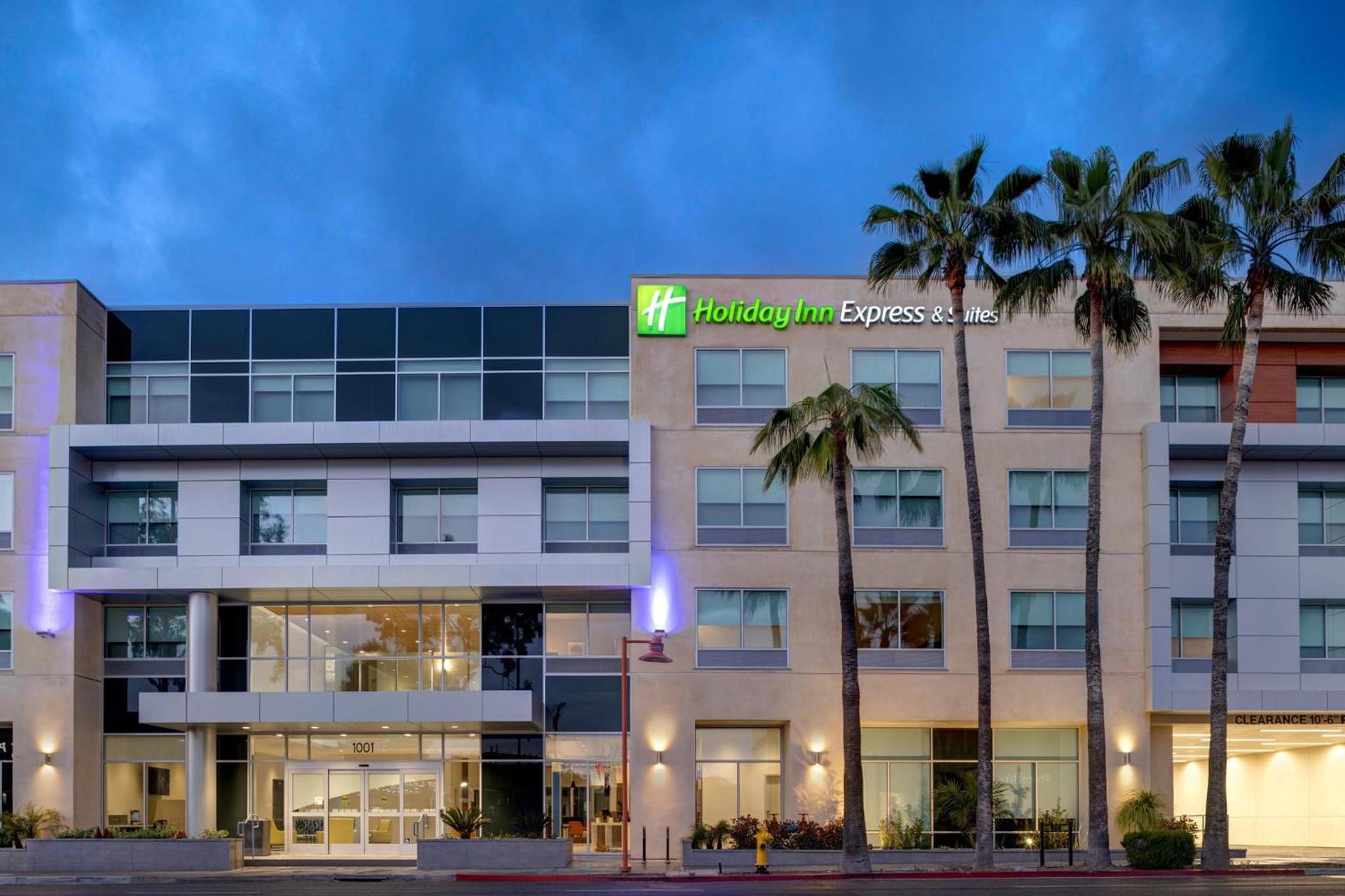 Holiday Inn Express & Suites - Glendale Downtown photo 62