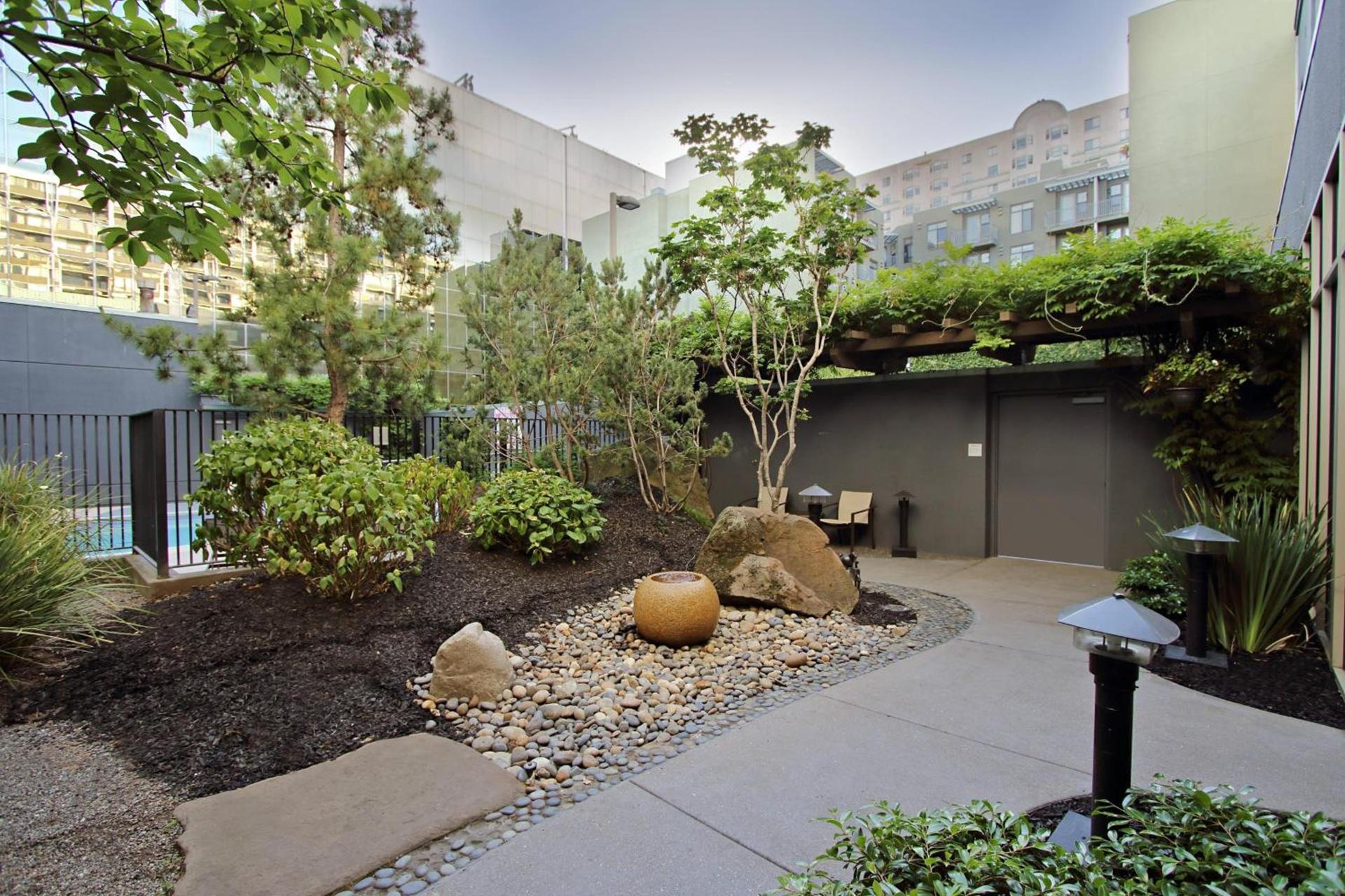 Courtyard Oakland Downtown photo 5