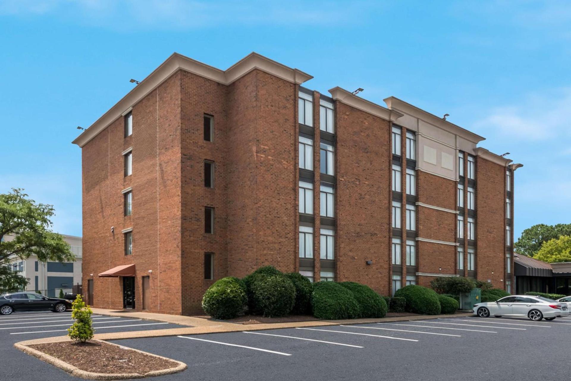 Best Western Hampton Coliseum Inn photo 22