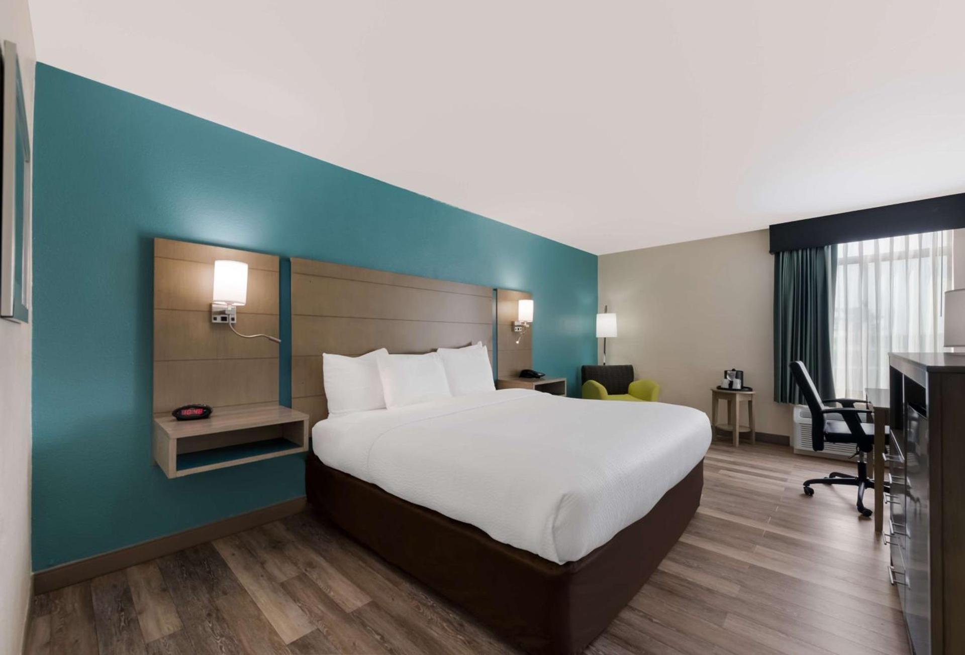 Best Western Hampton Coliseum Inn photo 9