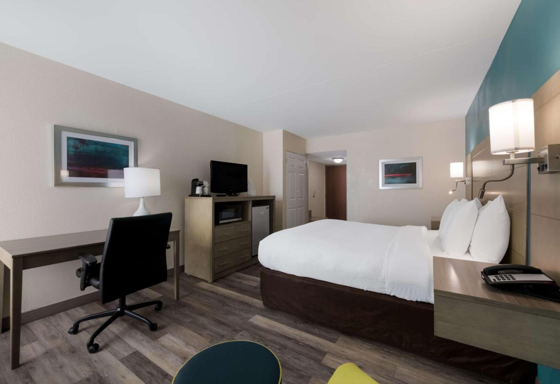 Best Western Hampton Coliseum Inn photo 10