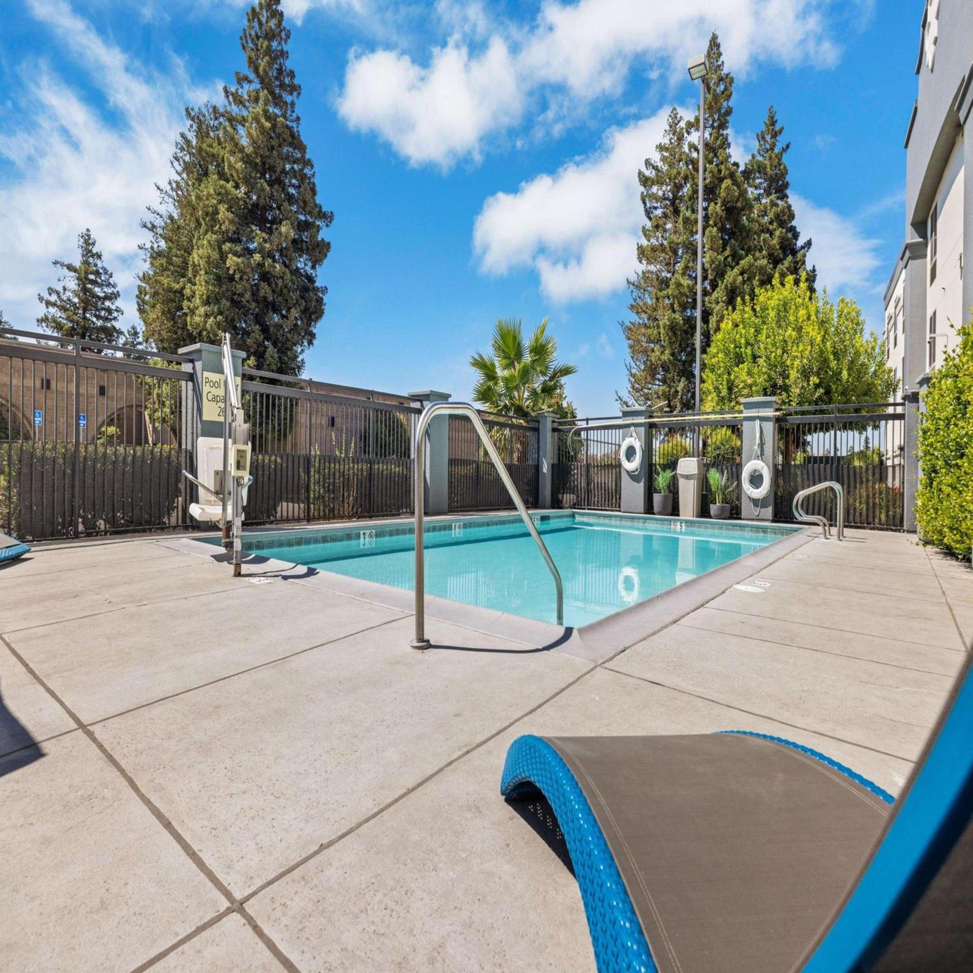Hampton Inn & Suites Modesto - Salida photo 6