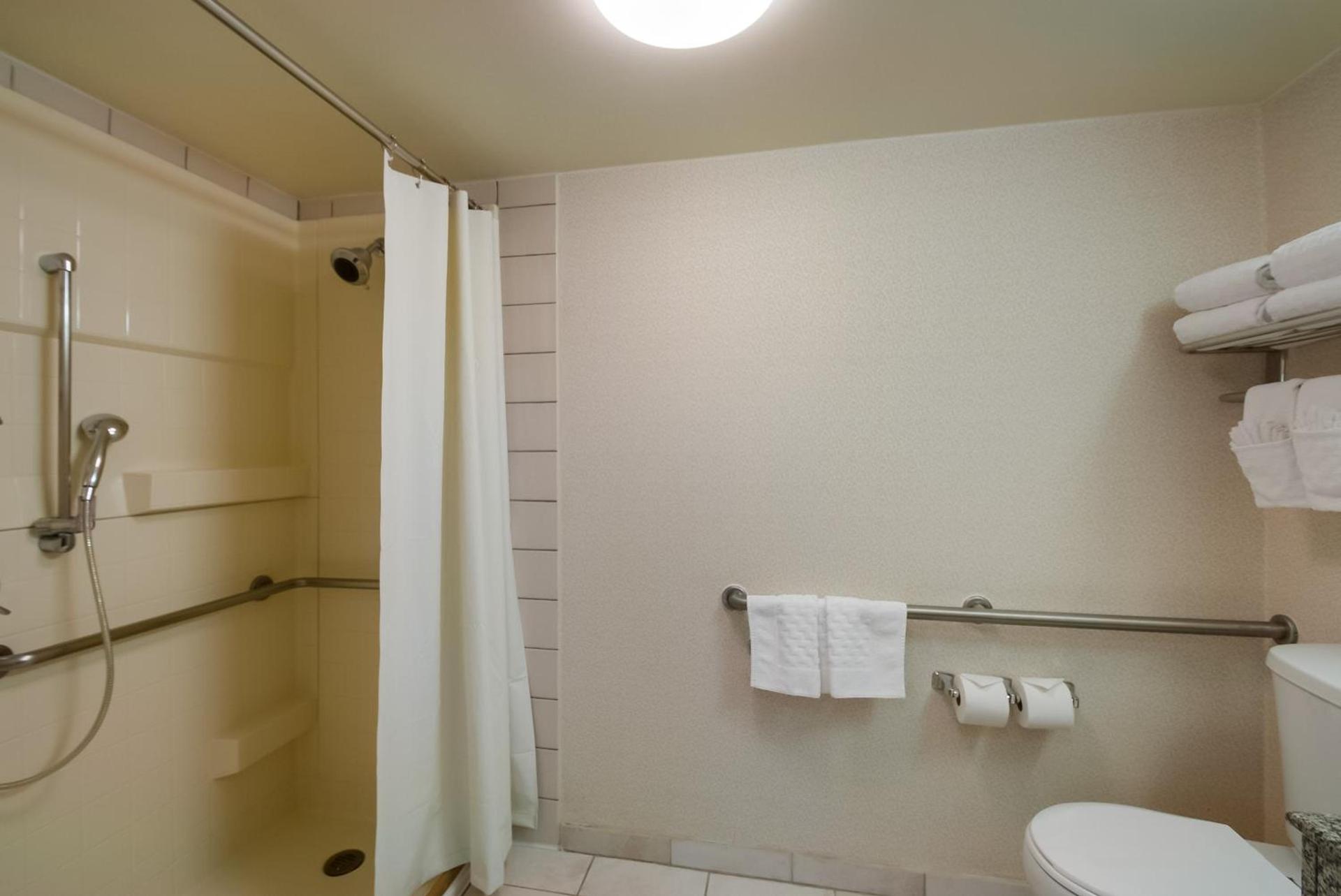 Best Western Springfield photo 26