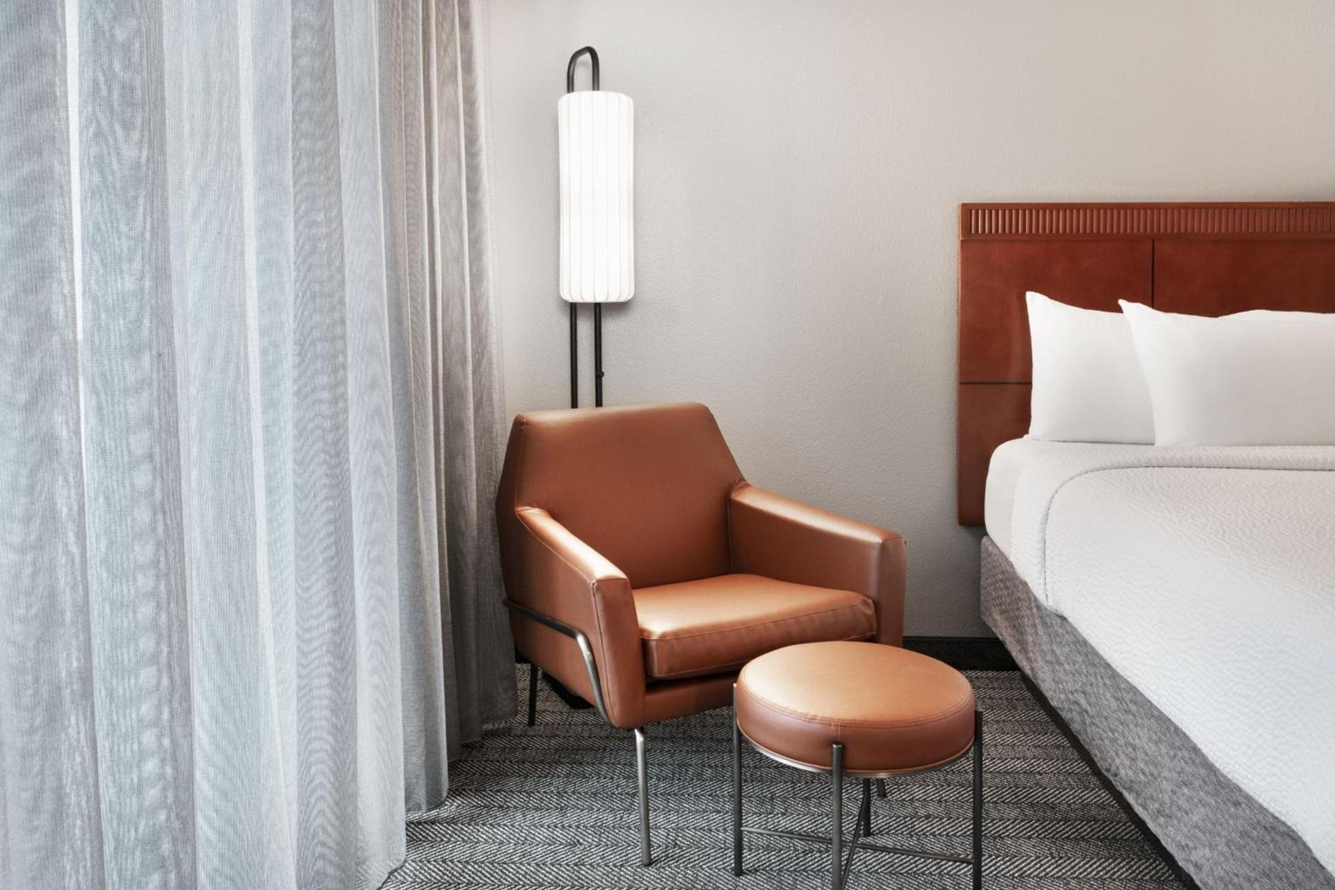 Courtyard by Marriott Memphis Airport photo 8