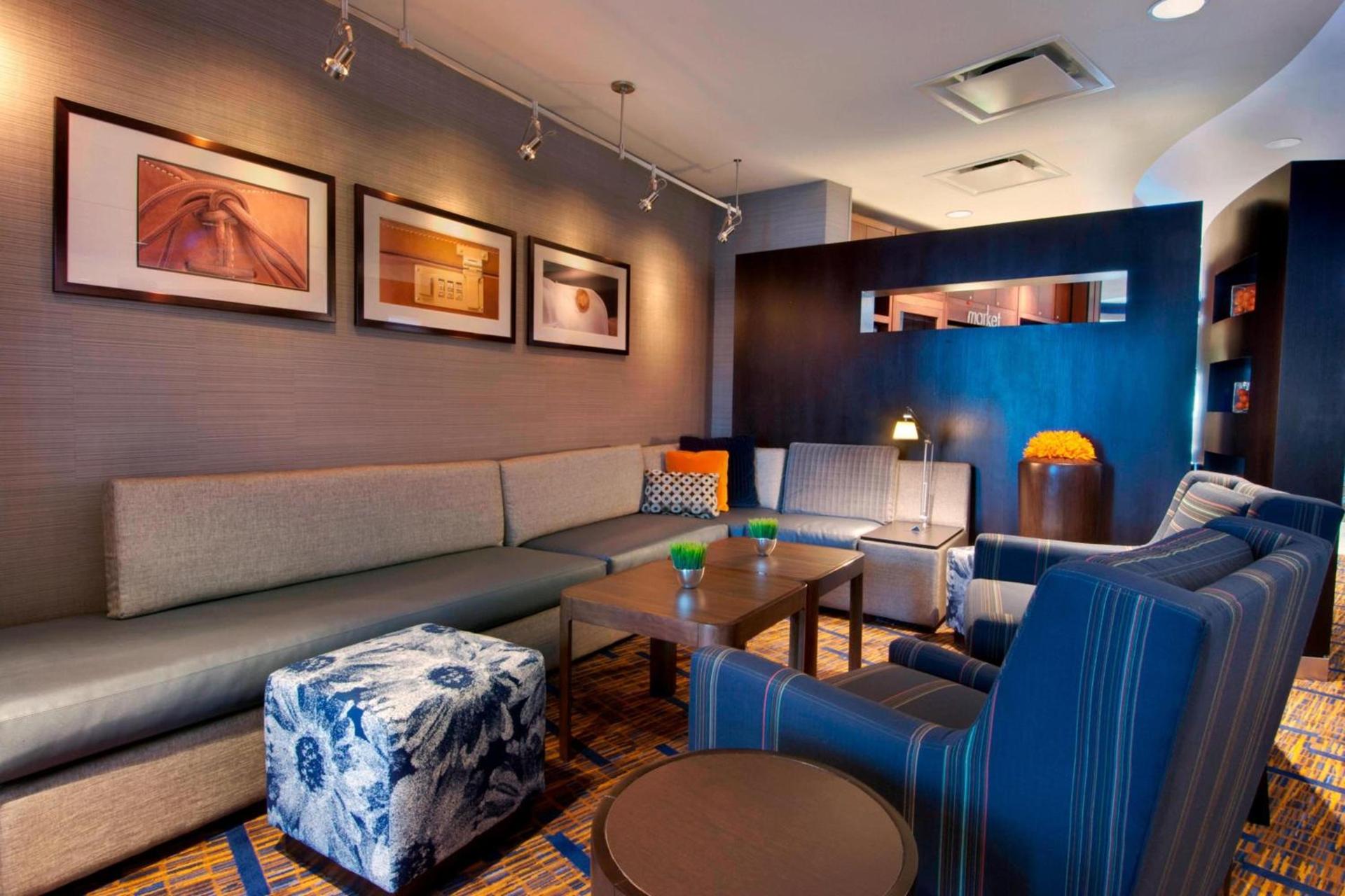 Courtyard by Marriott Madison East photo 3