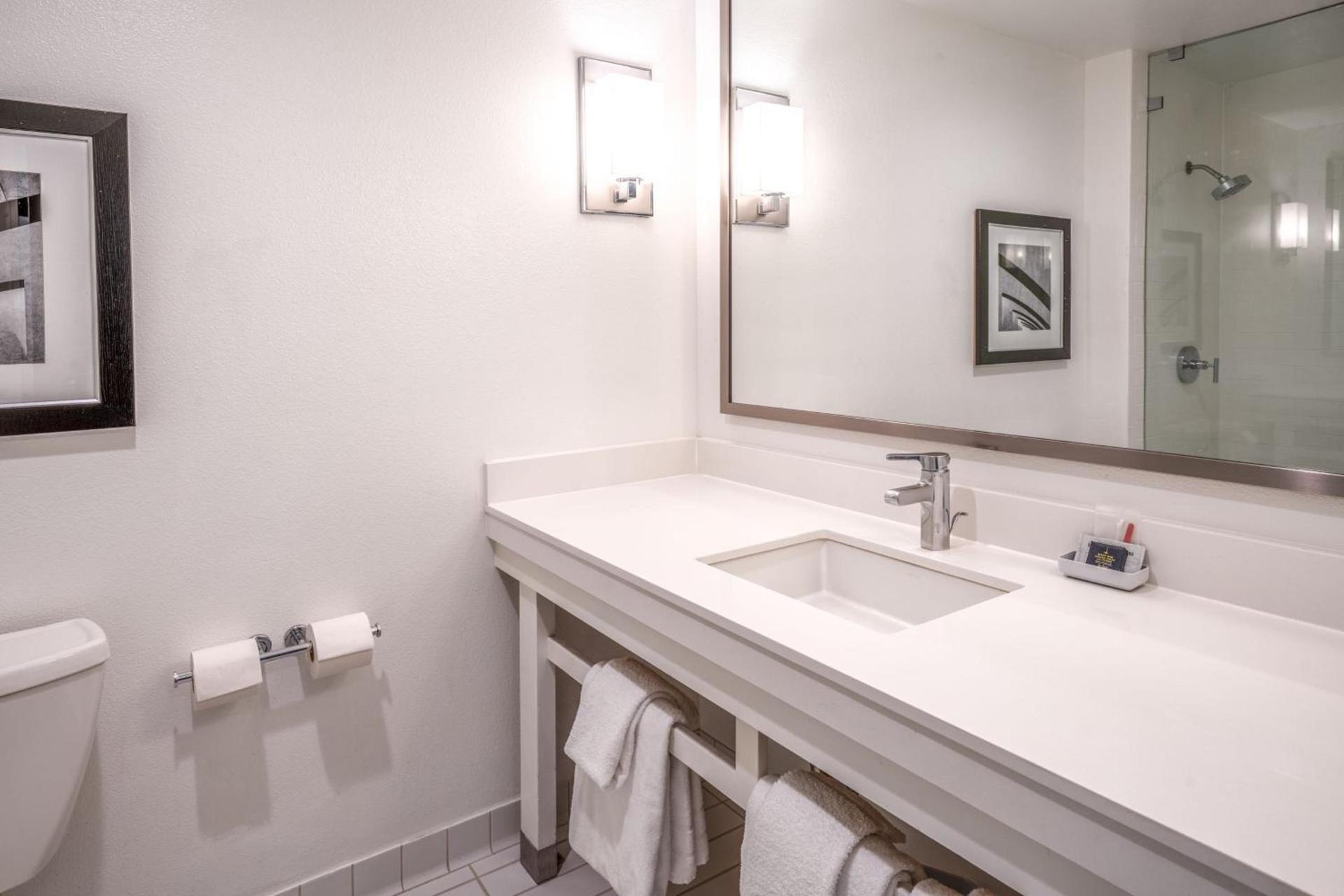 Aloft by Marriott San Jose Cupertino photo 25