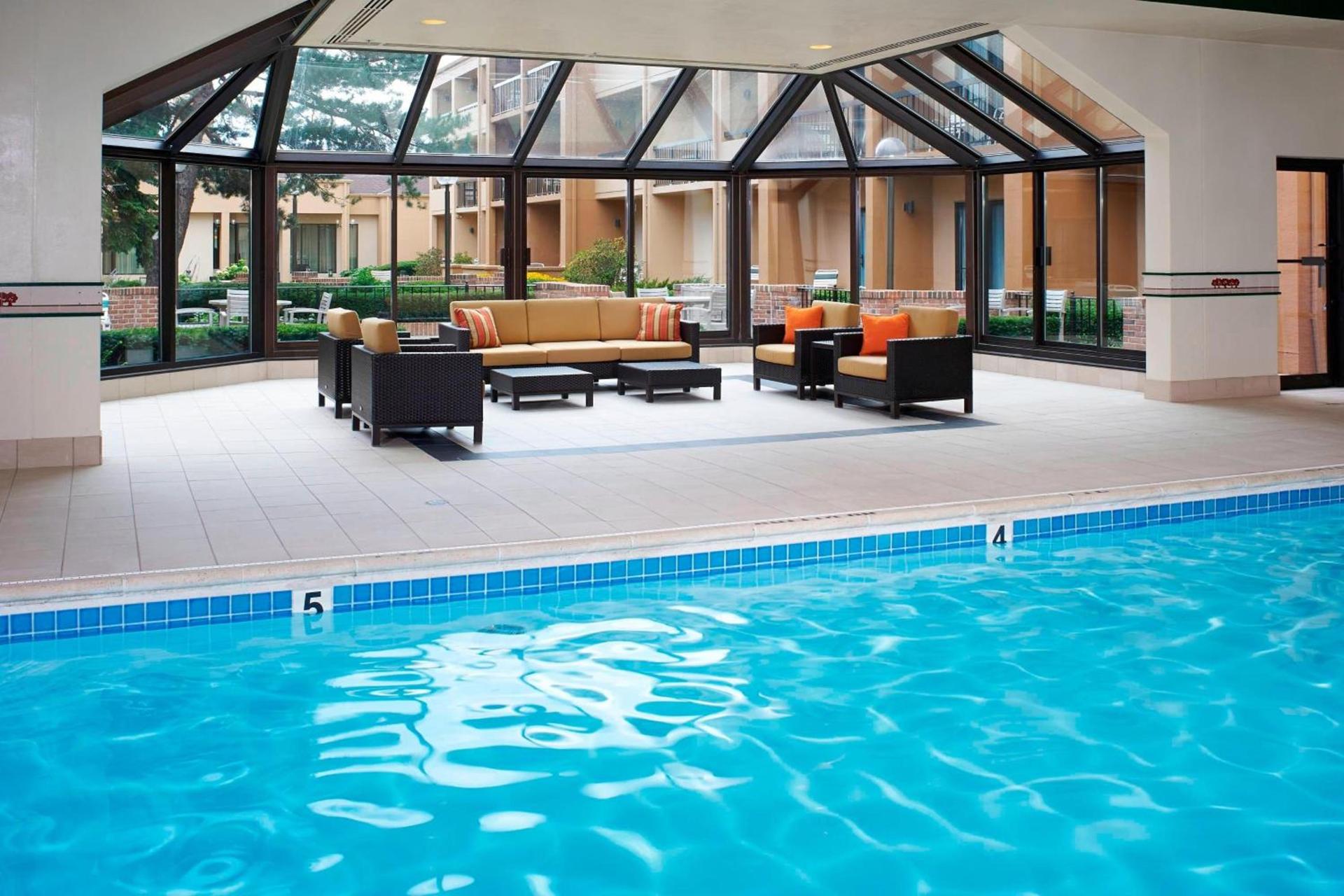 Courtyard Chicago Arlington Heights/South photo 25