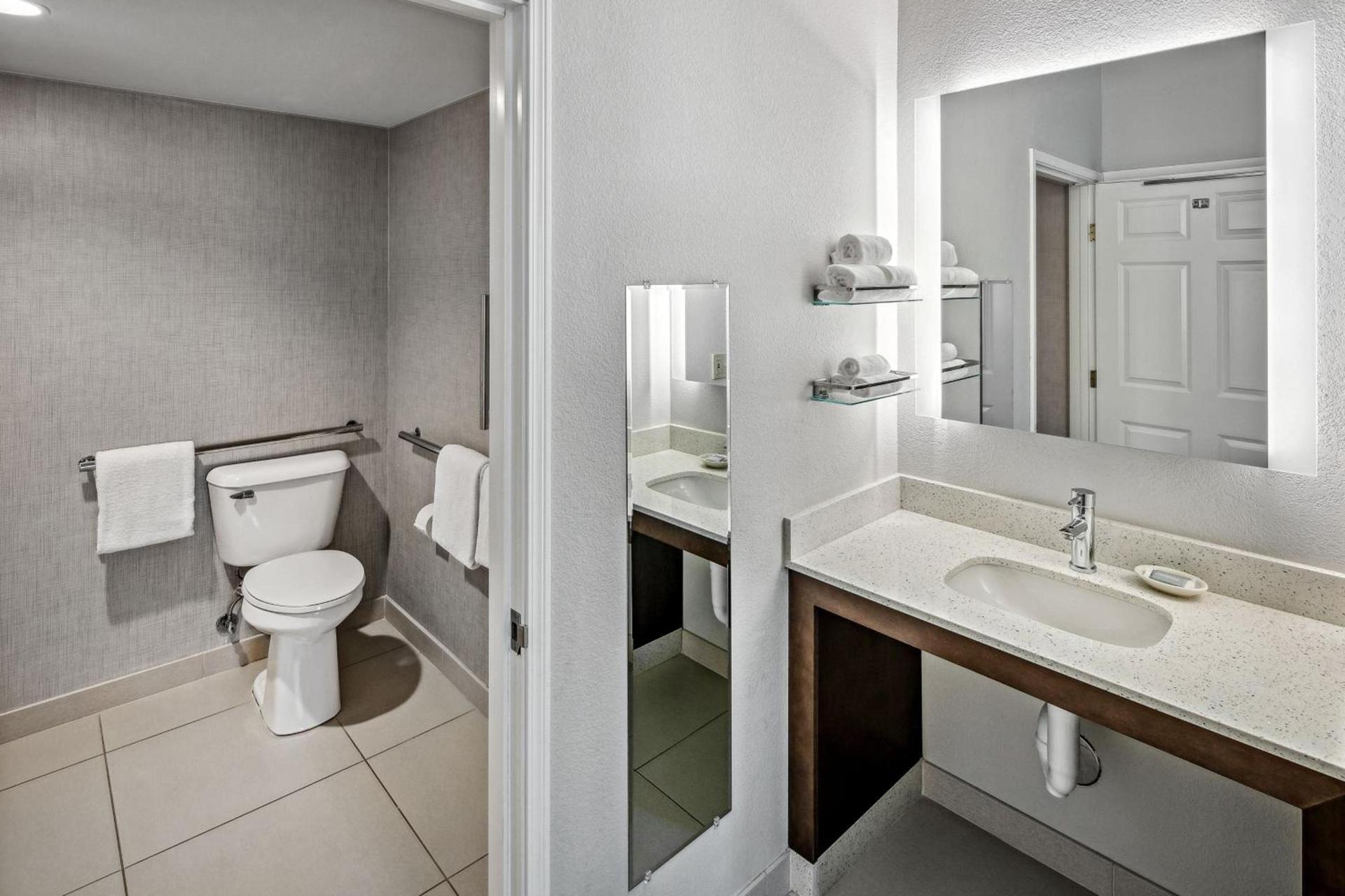 Residence Inn by Marriott Anchorage Midtown photo 11