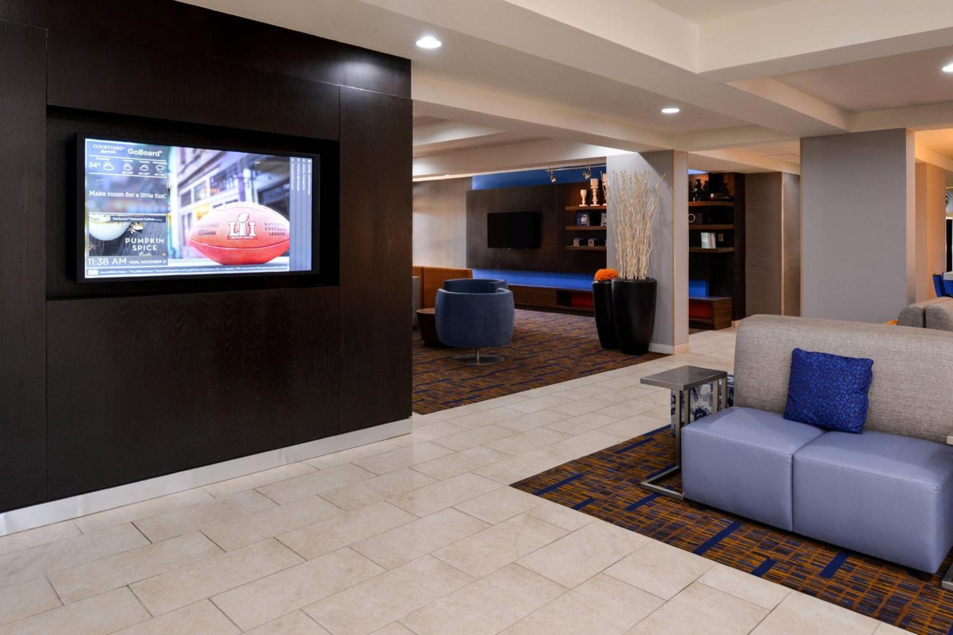 Country Inn & Suites by Radisson, Brown Deer - Milwaukee North photo 23