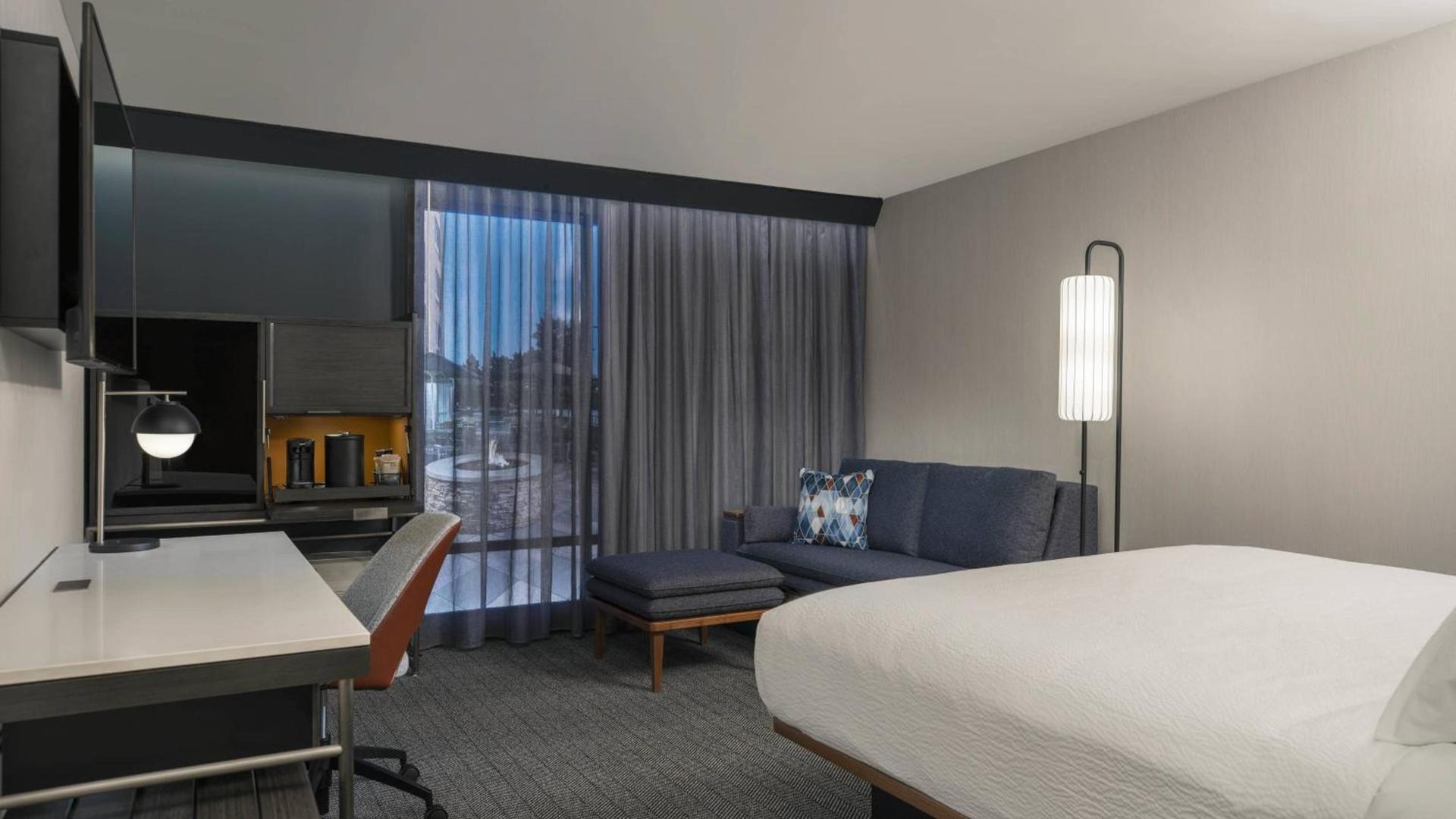 Courtyard by Marriott San Diego Miramar photo 19