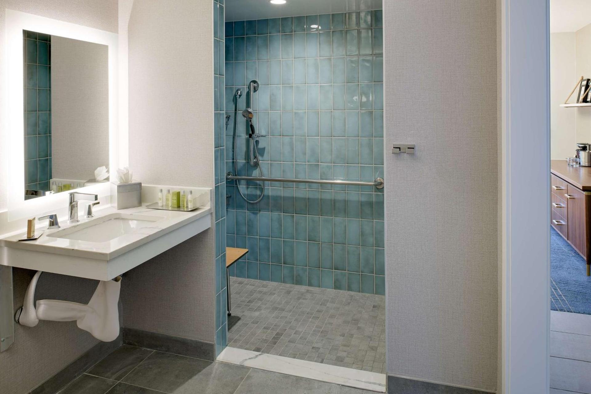 Hilton Los Angeles-Culver City, CA photo 36