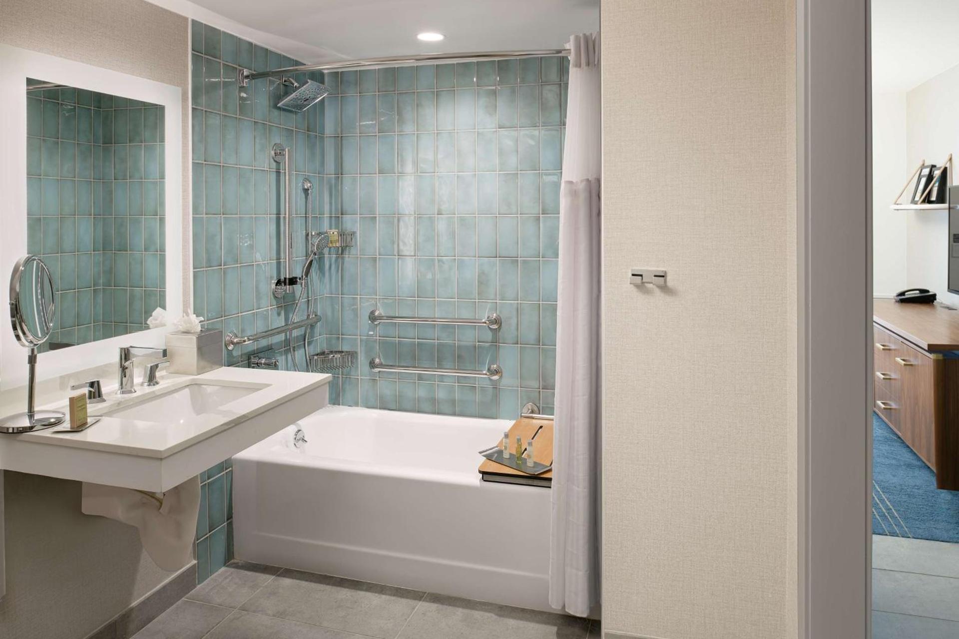 Hilton Los Angeles-Culver City, CA photo 43