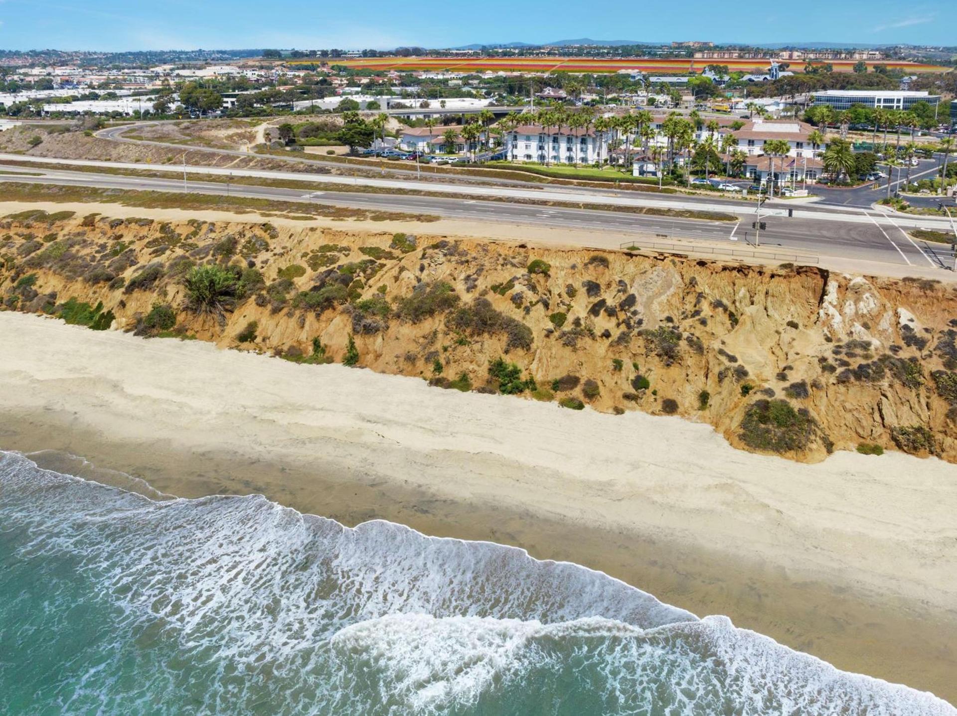Hilton Garden Inn Carlsbad Beach photo 5